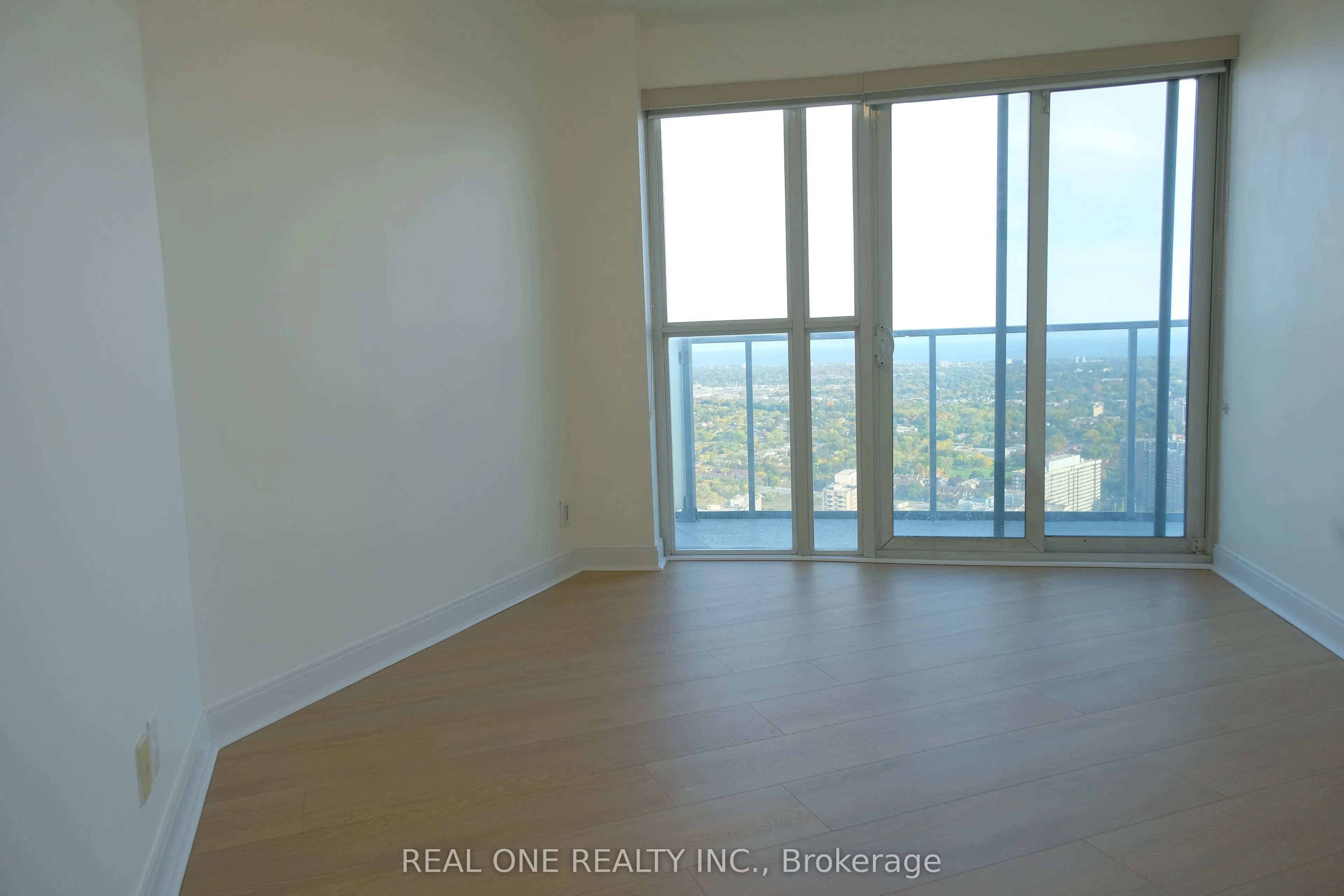 60 Absolute Avenue, #4402