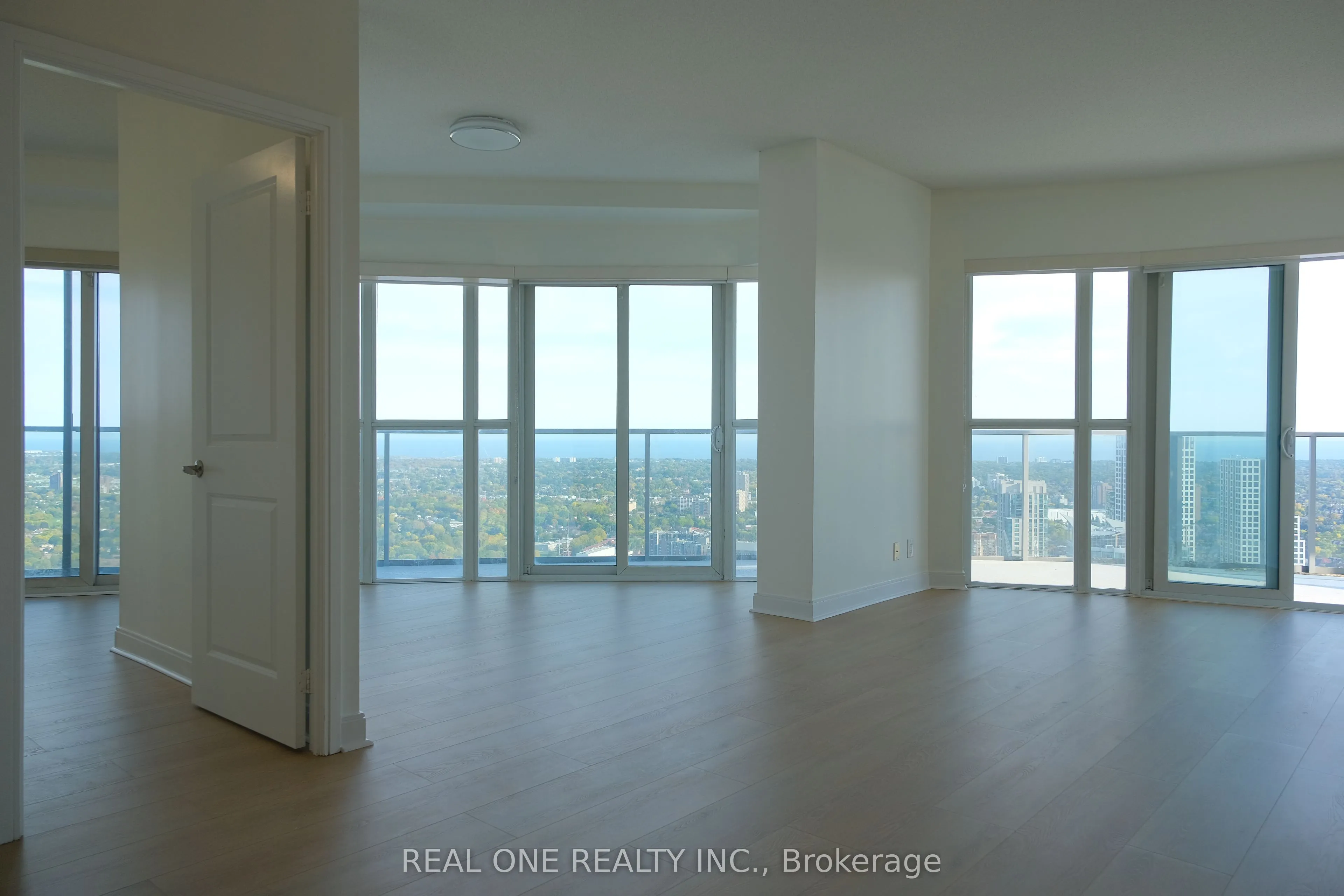 60 Absolute Avenue, #4402
