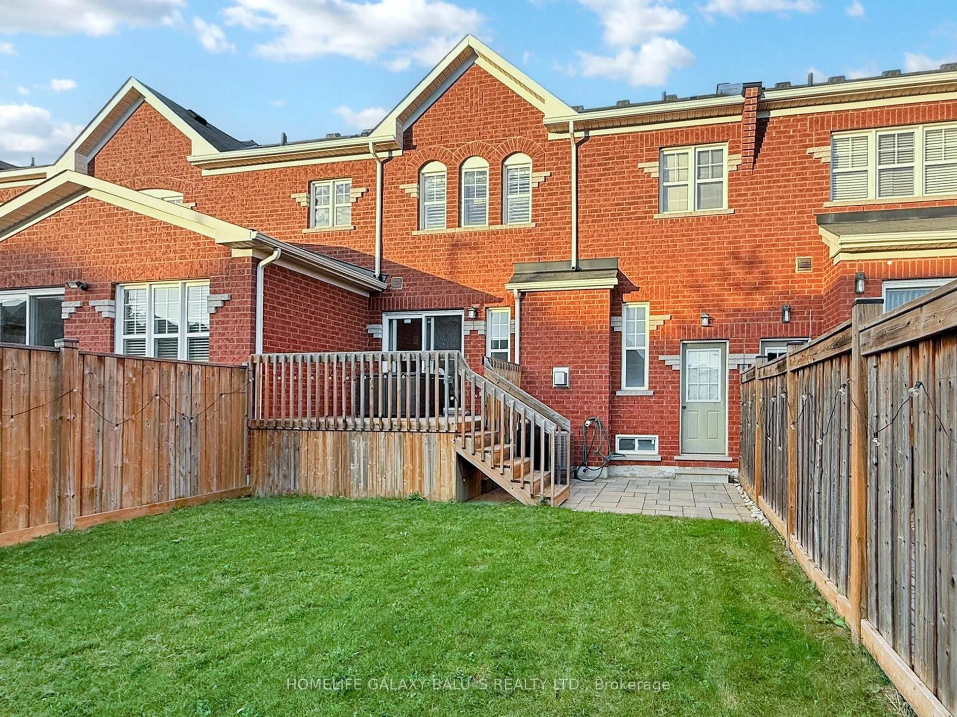 493 Nairn Circle