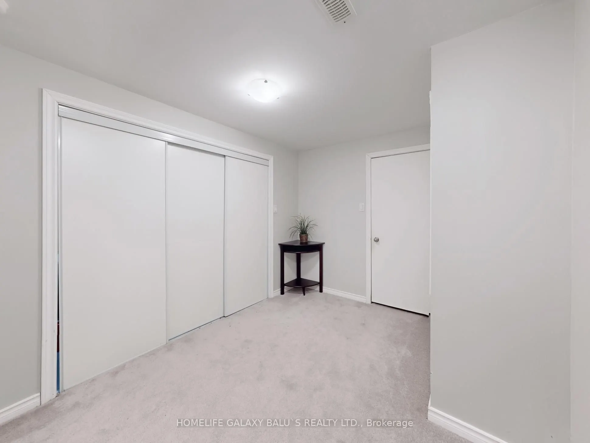 493 Nairn Circle