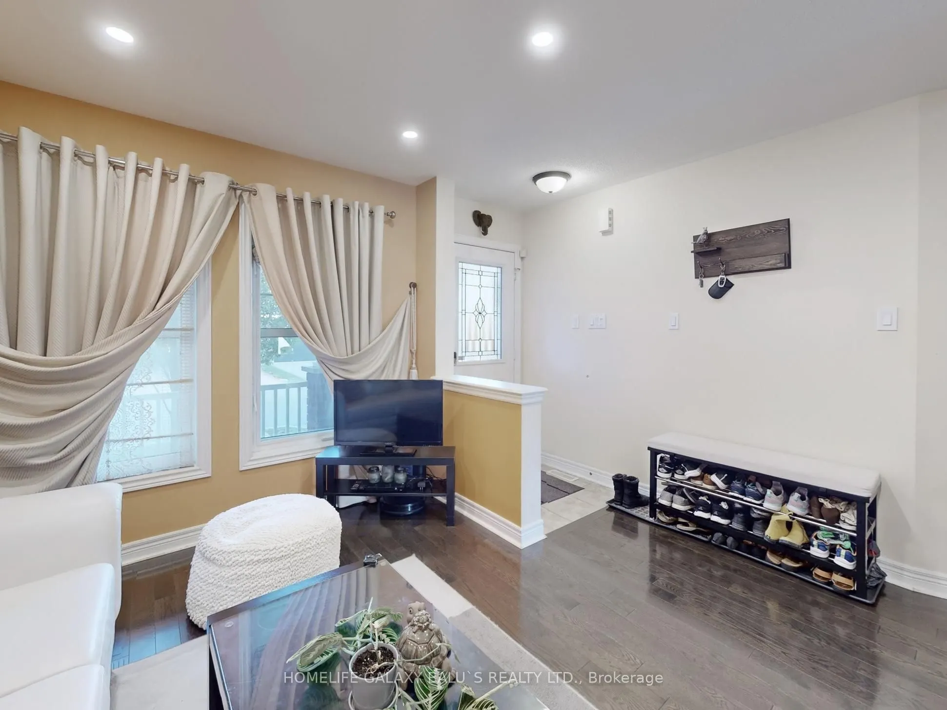 493 Nairn Circle