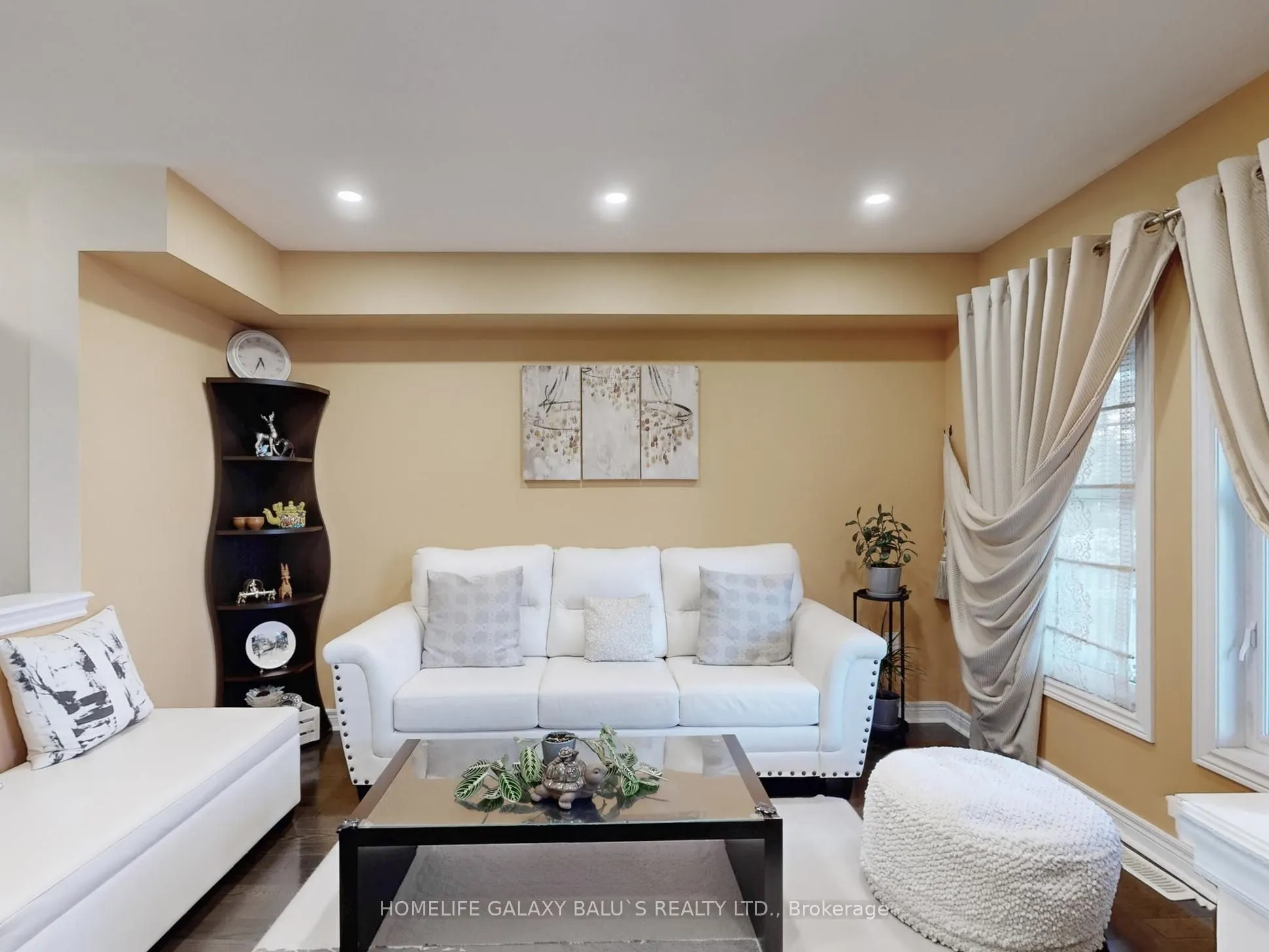 493 Nairn Circle