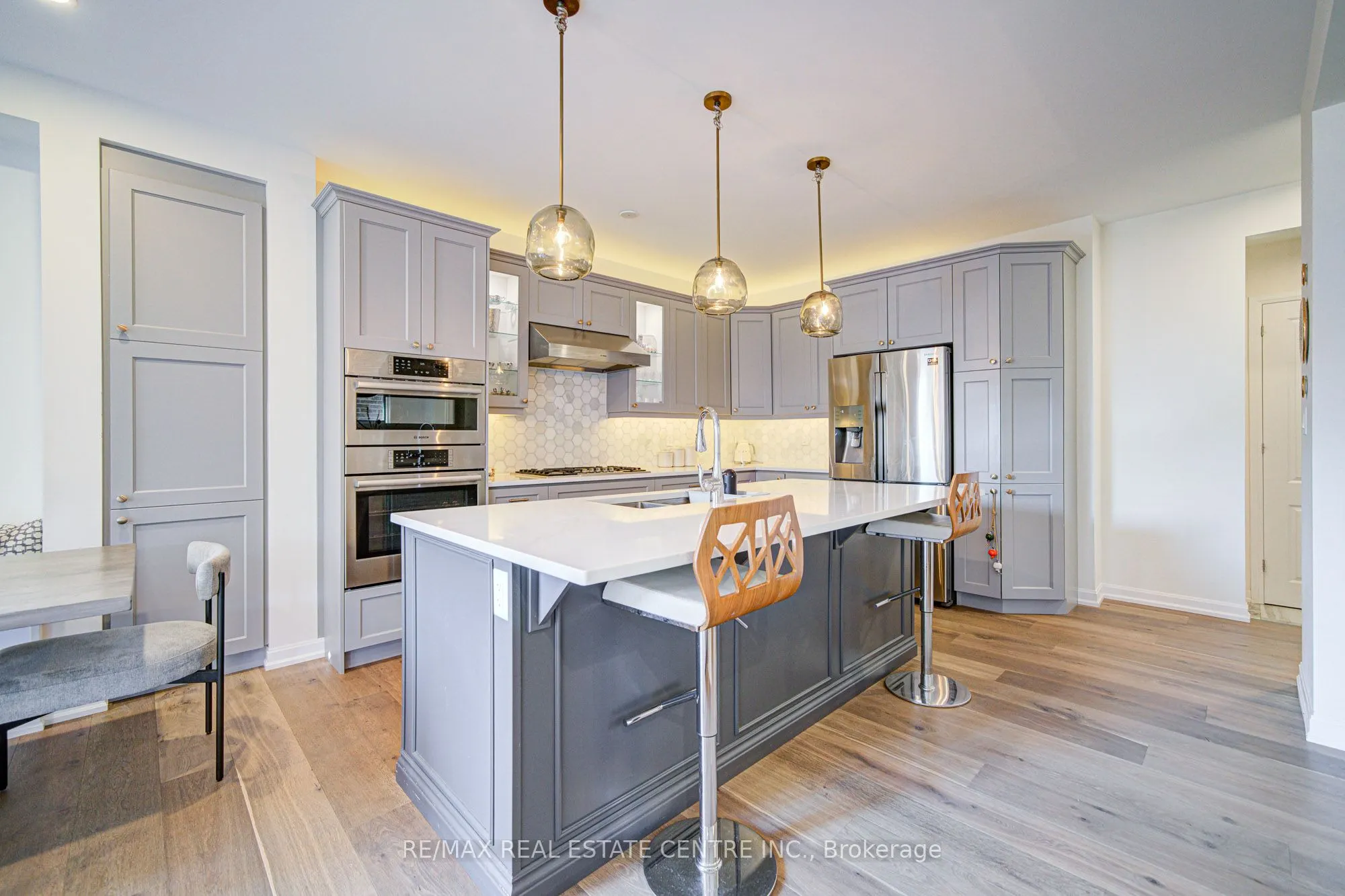 3268 Cloise Way
