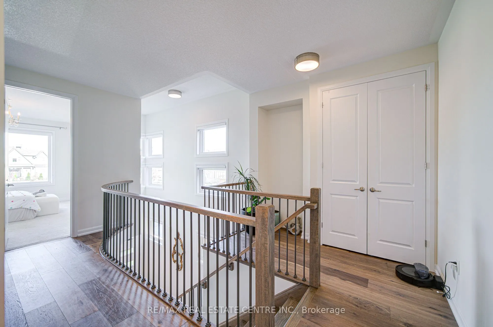 3268 Cloise Way