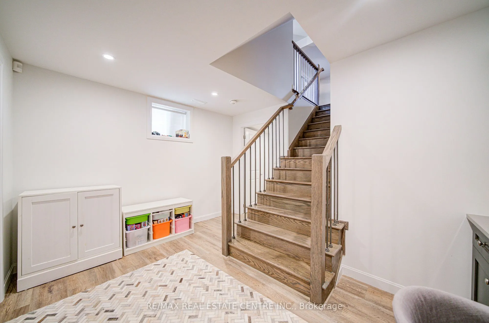 3268 Cloise Way