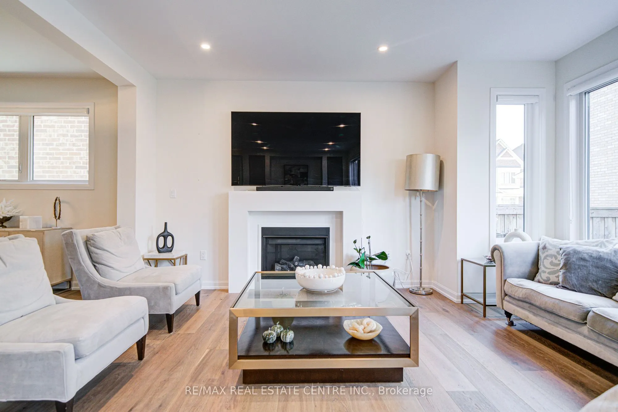 3268 Cloise Way