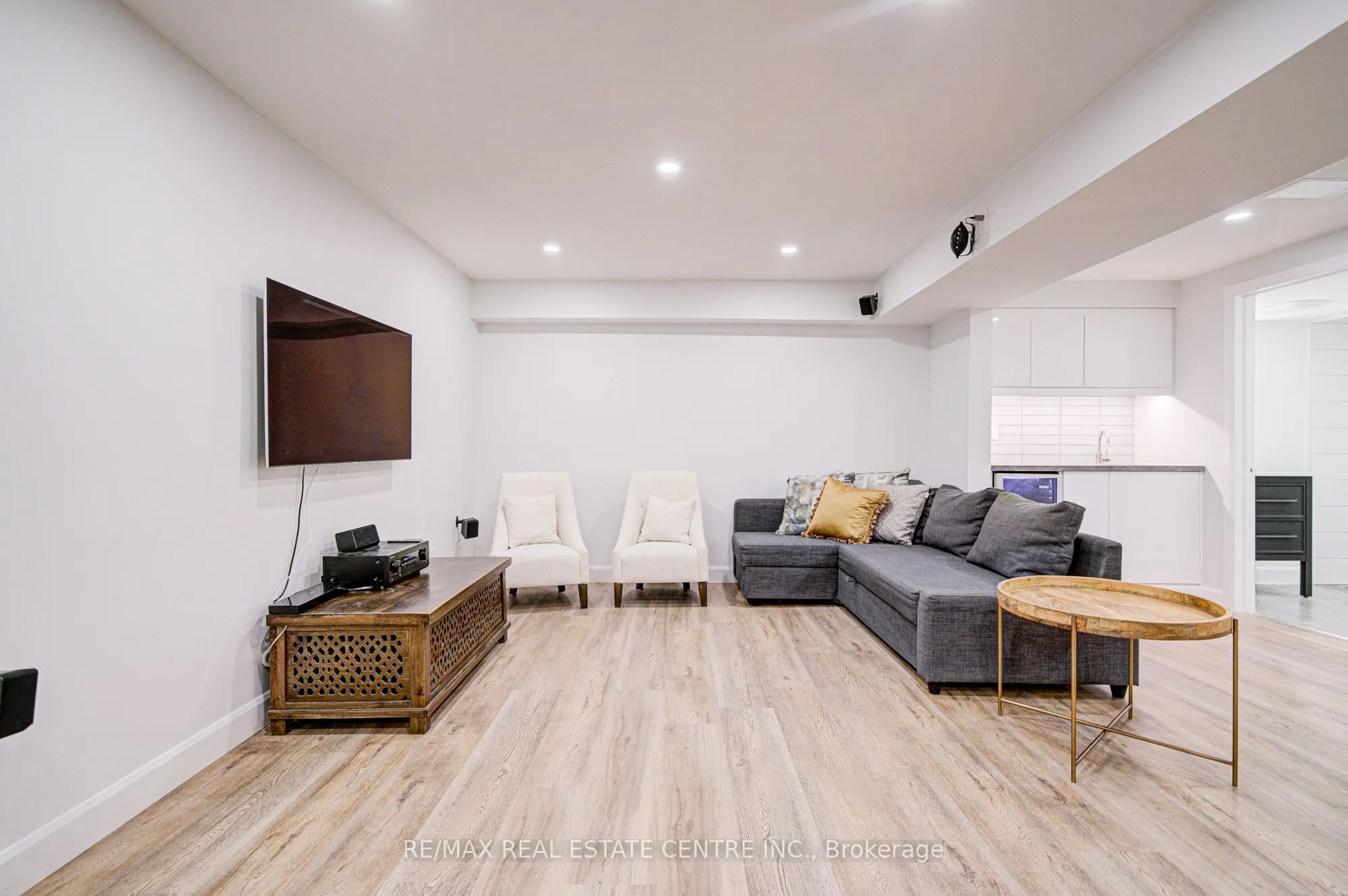 3268 Cloise Way