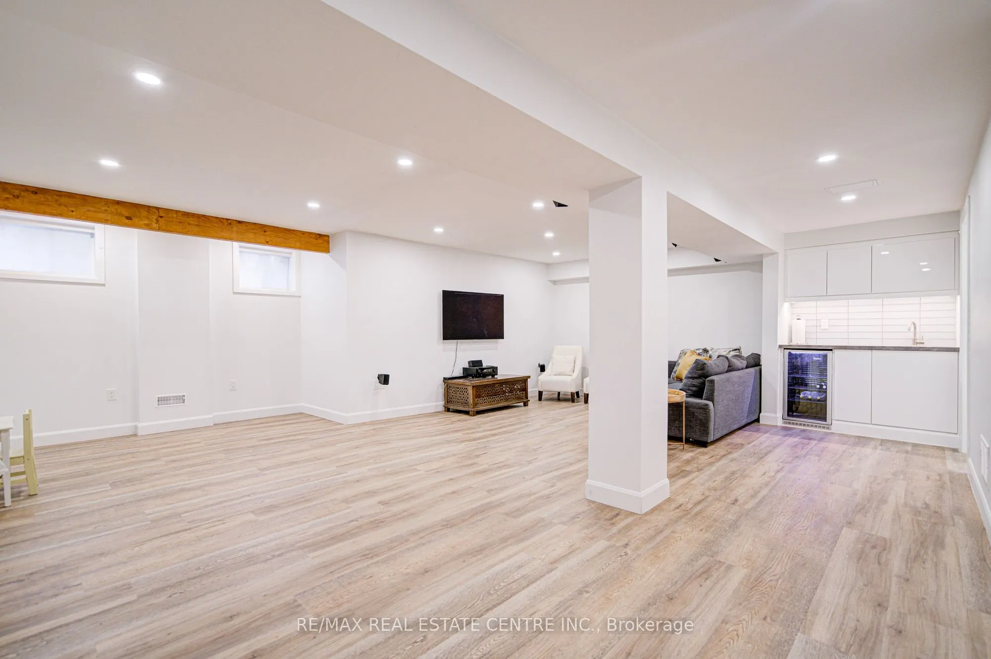 3268 Cloise Way