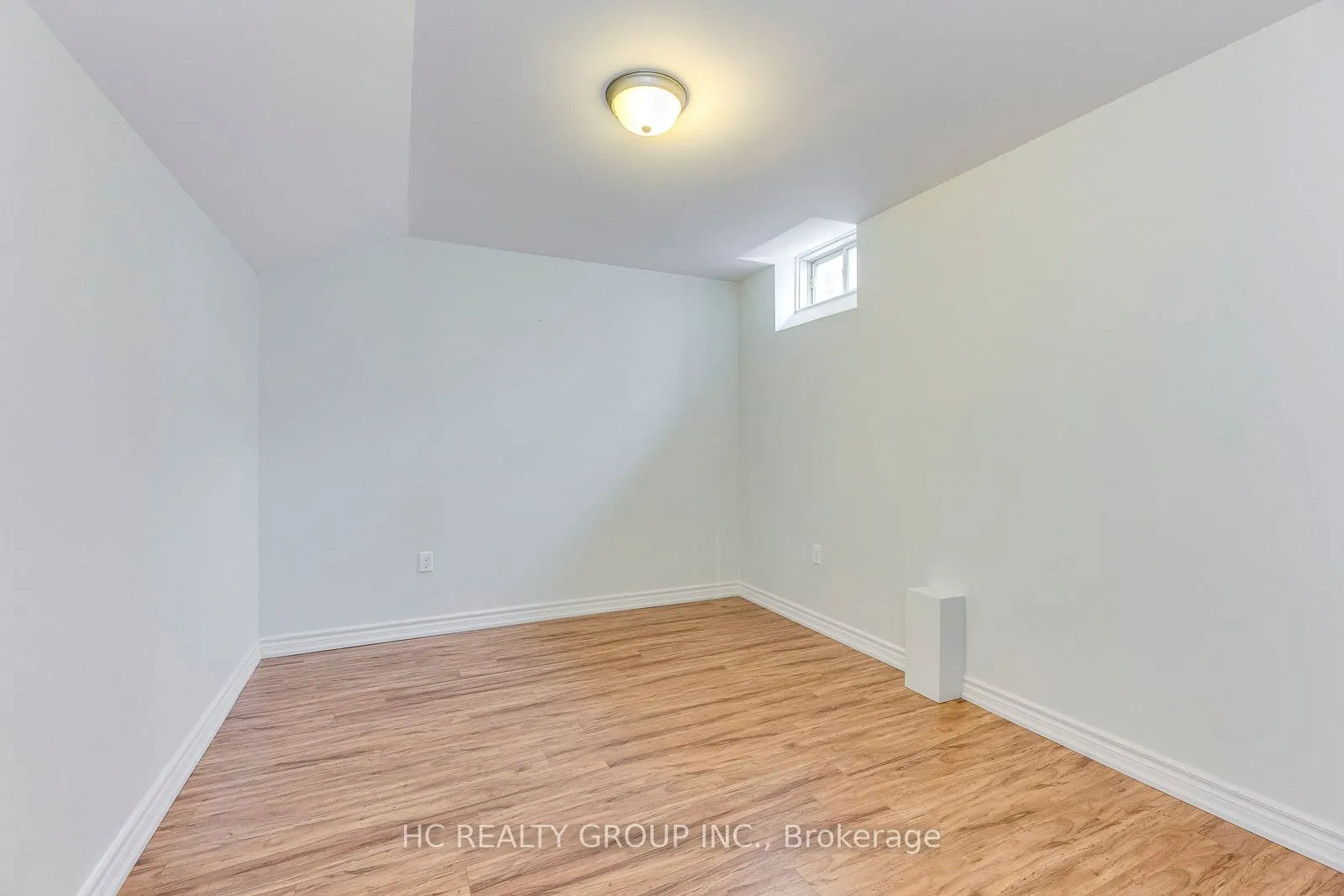 2591 North Ridge Trail
