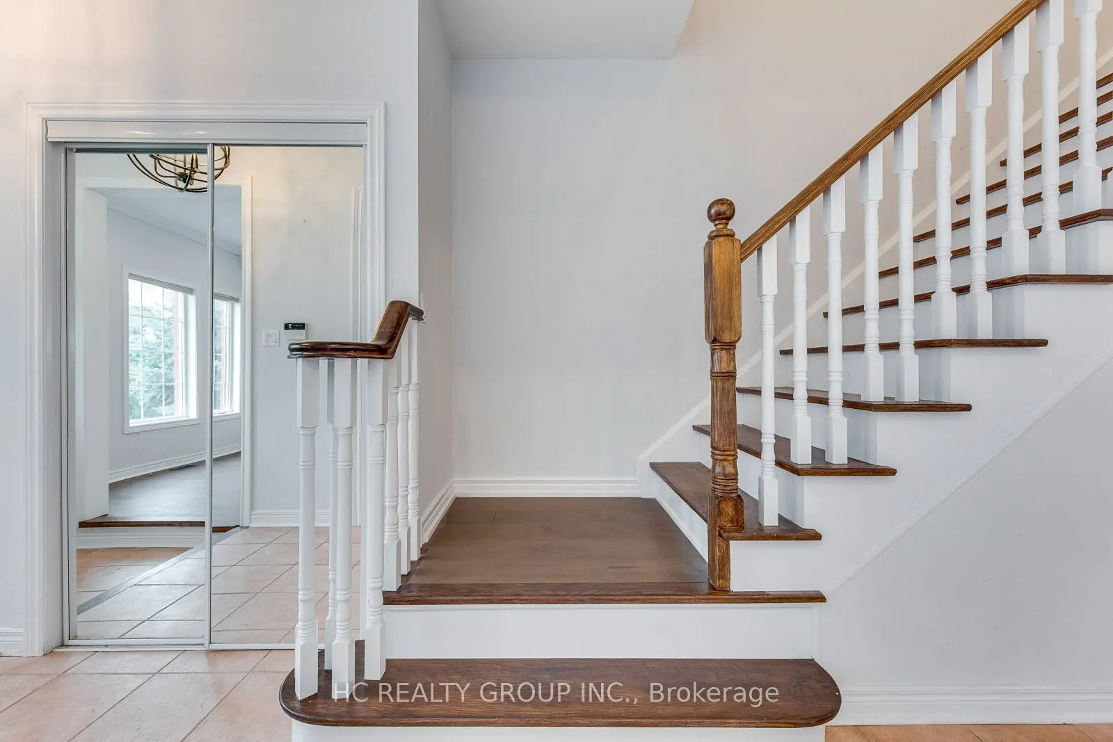 2591 North Ridge Trail