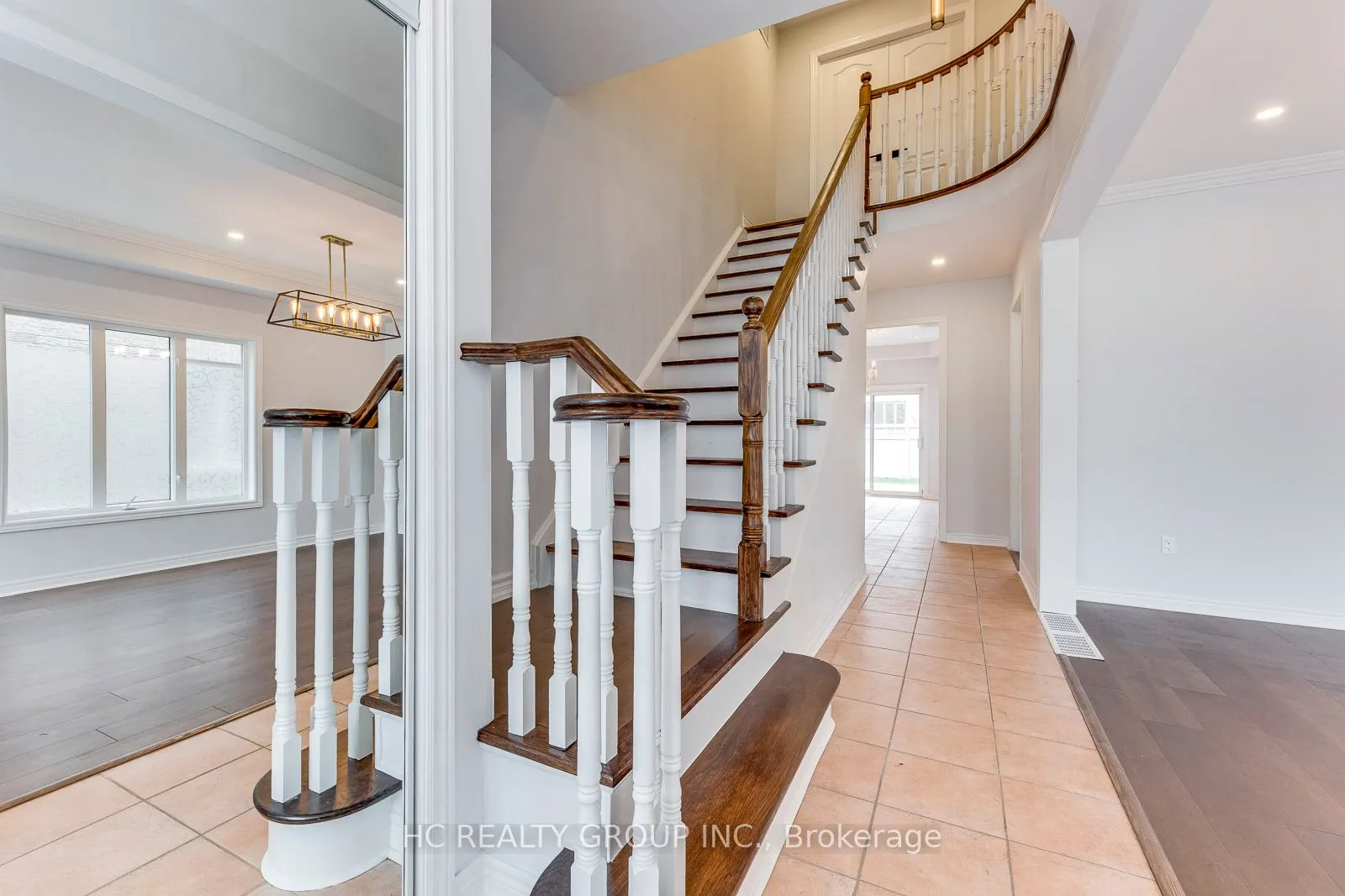 2591 North Ridge Trail