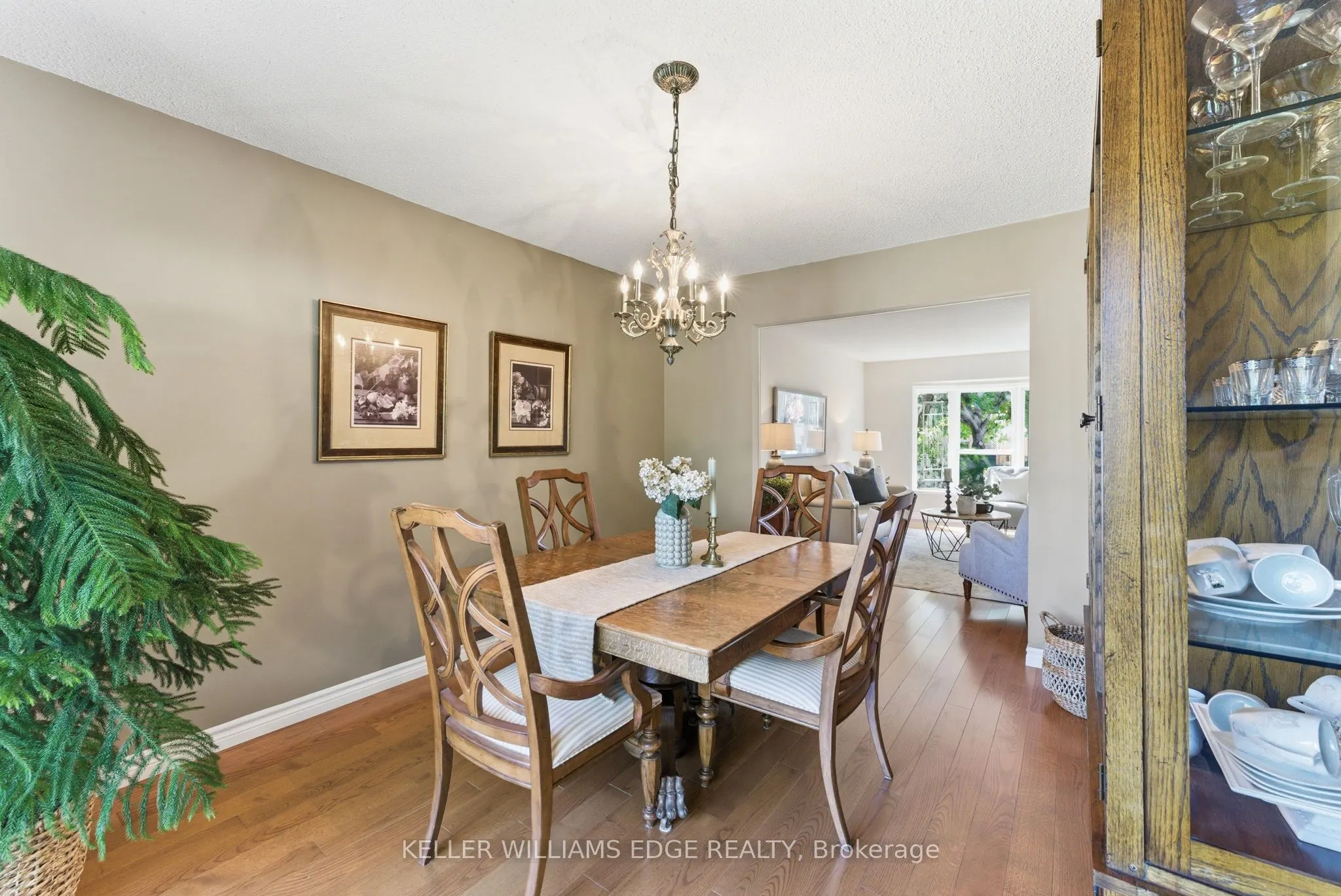 2163 Winding Way