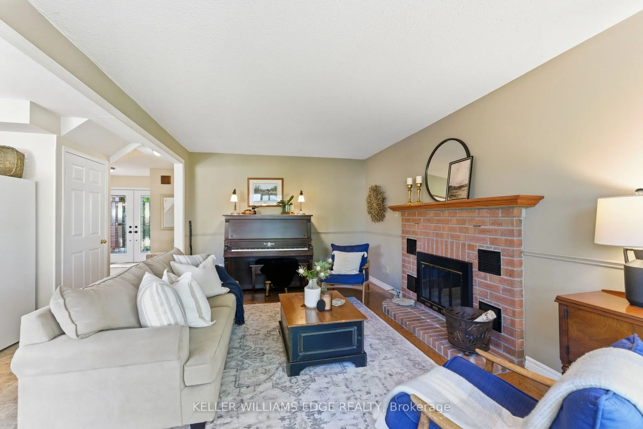 2163 Winding Way