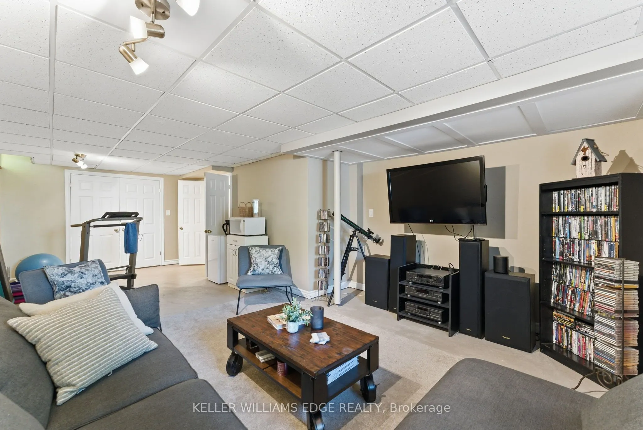2163 Winding Way