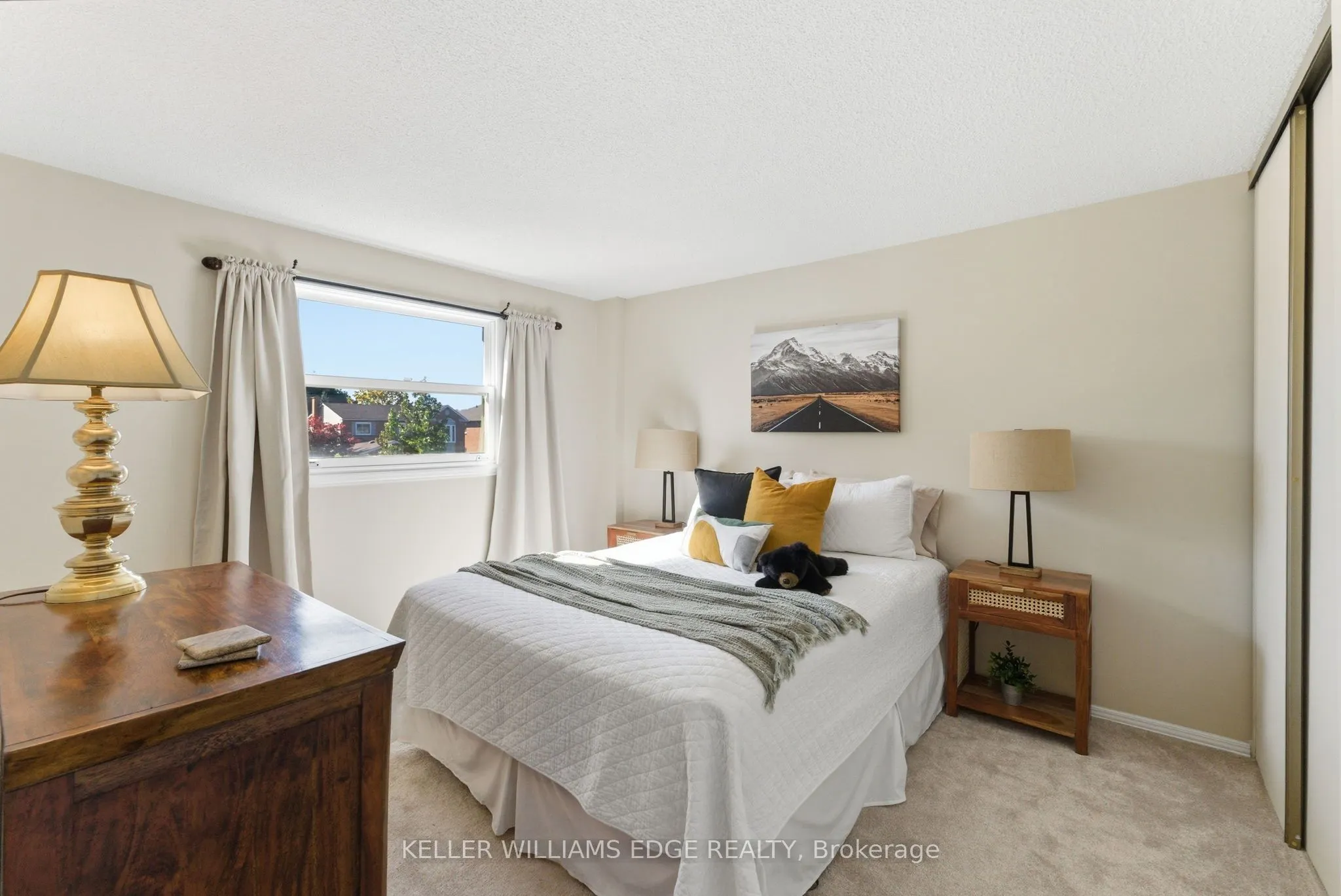 2163 Winding Way