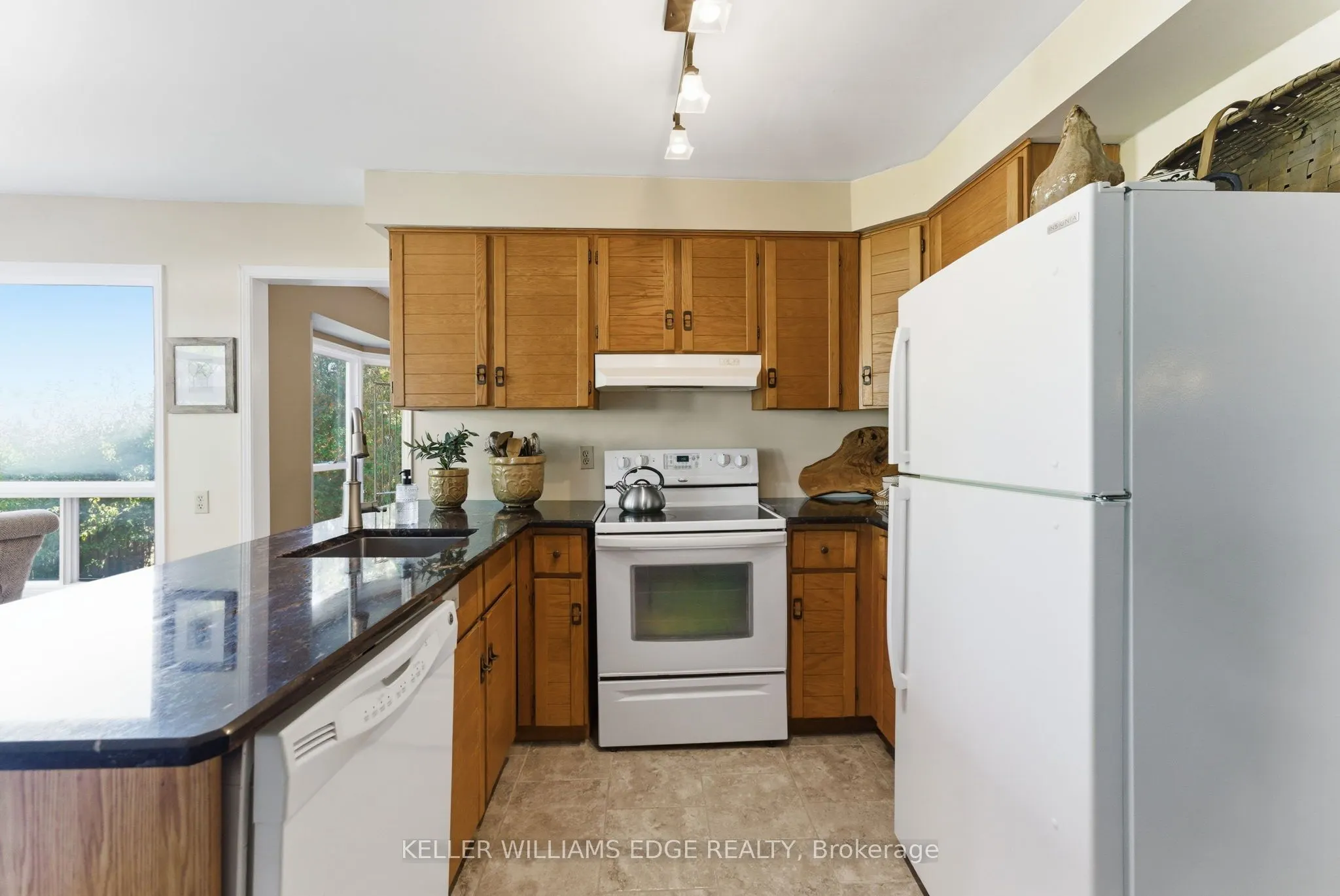 2163 Winding Way