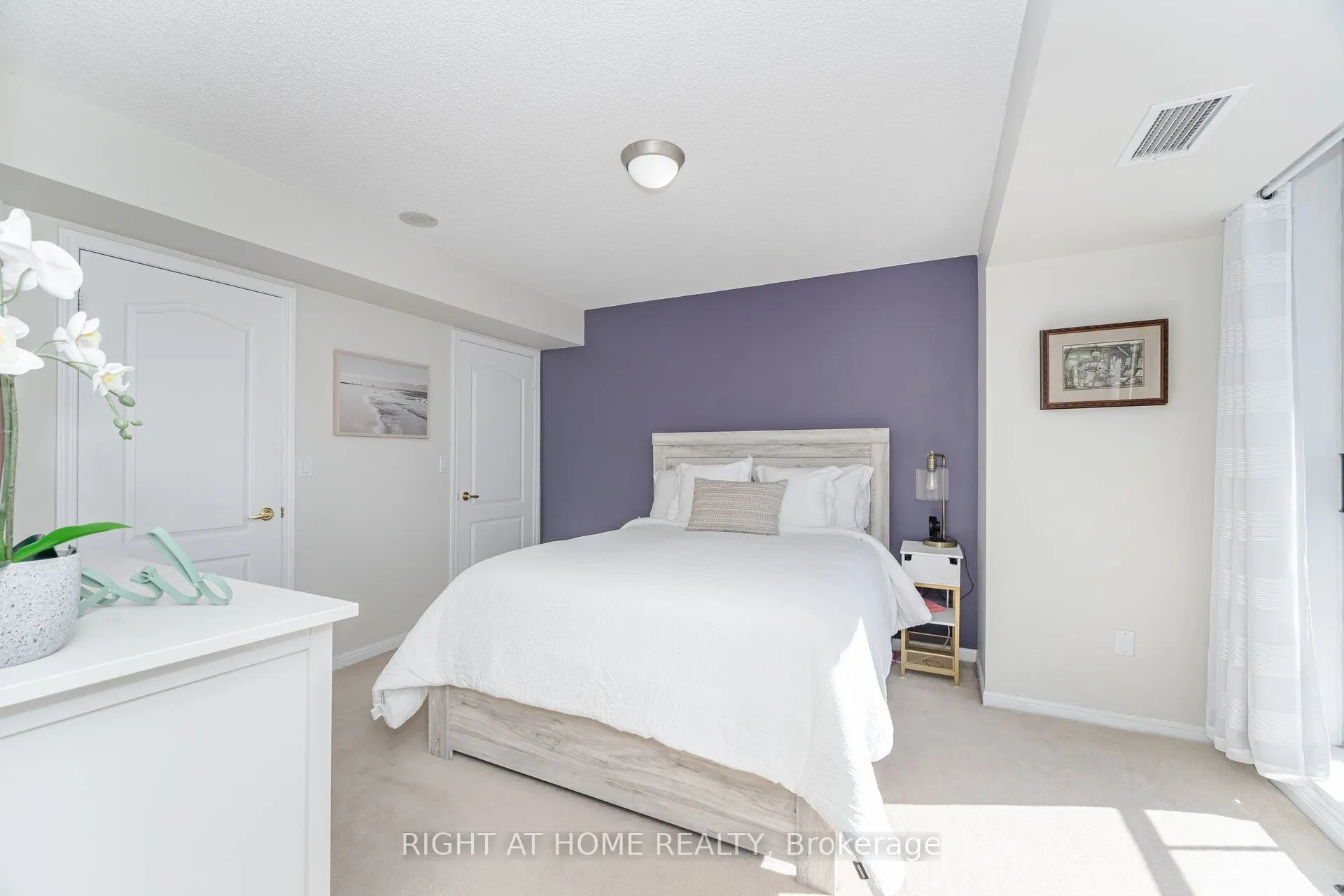 1140 Parkwest Place, #605
