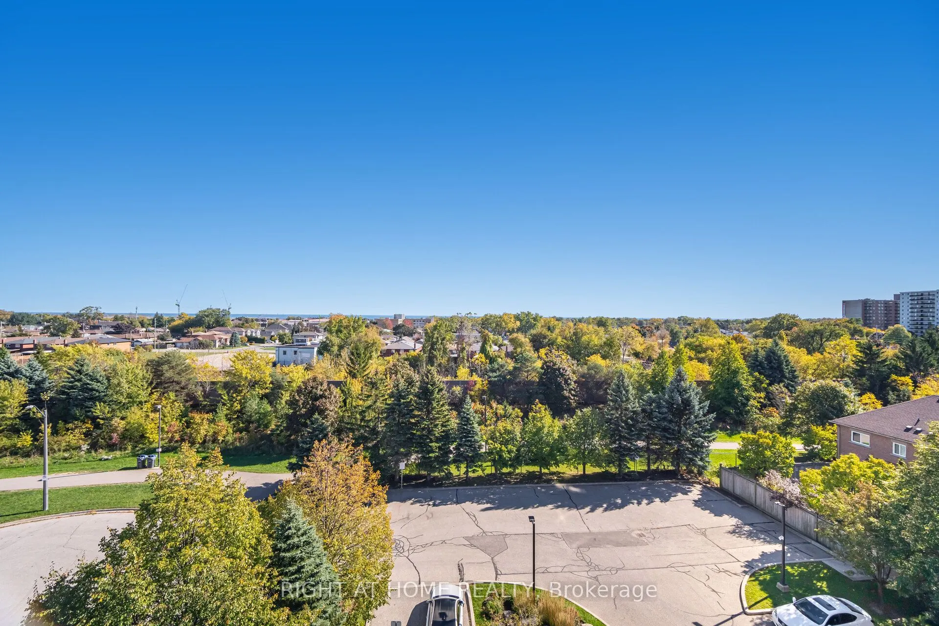 1140 Parkwest Place, #605