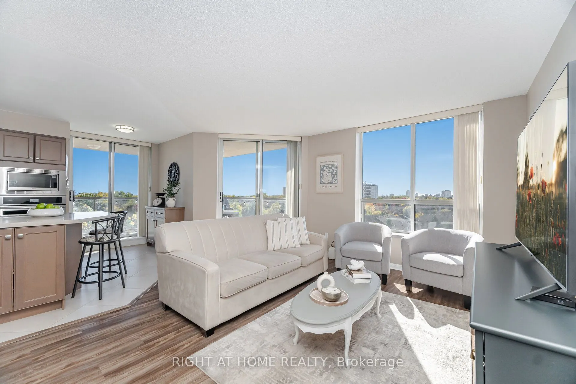 1140 Parkwest Place, #605