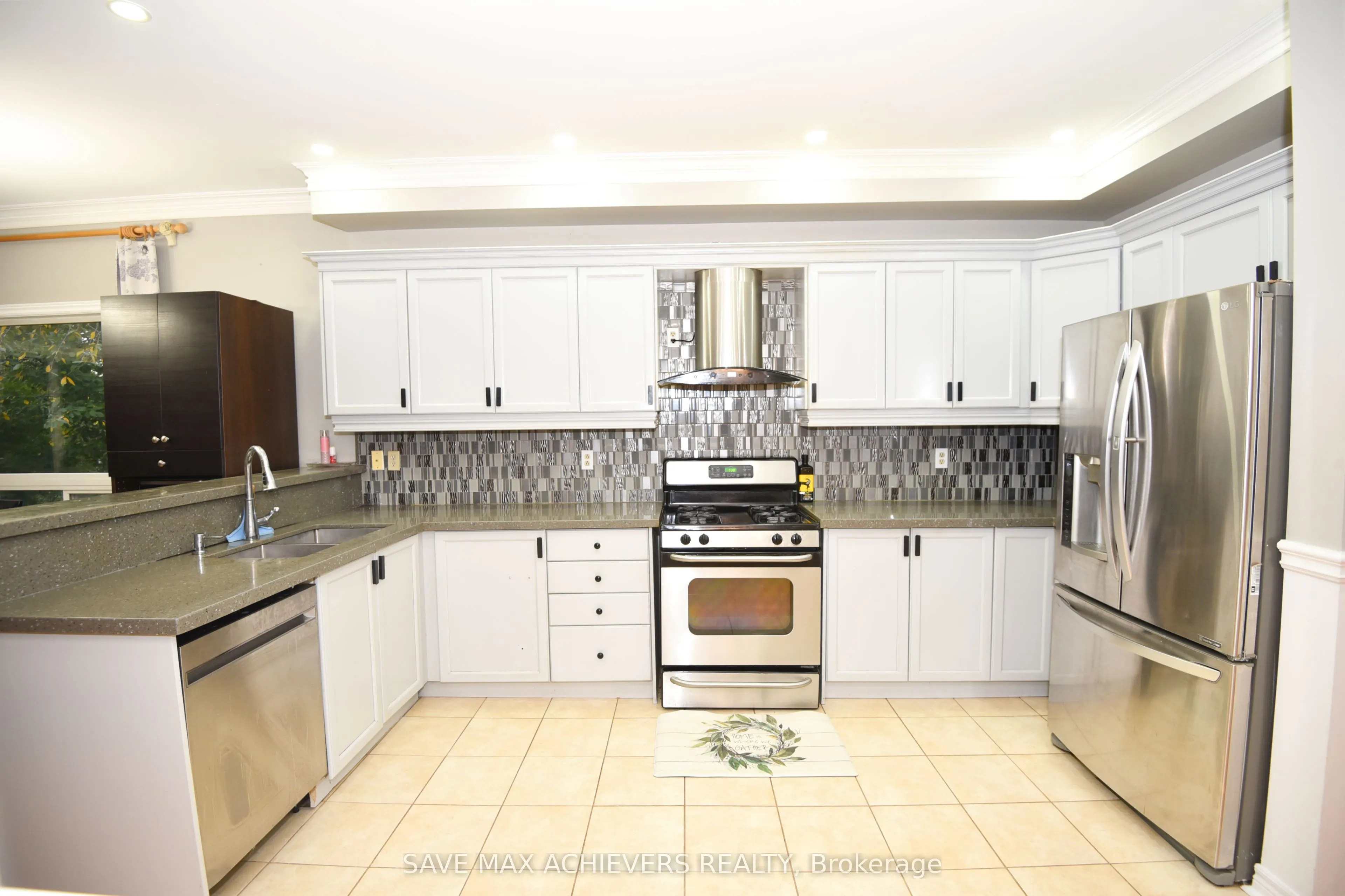 521 Navigator Drive