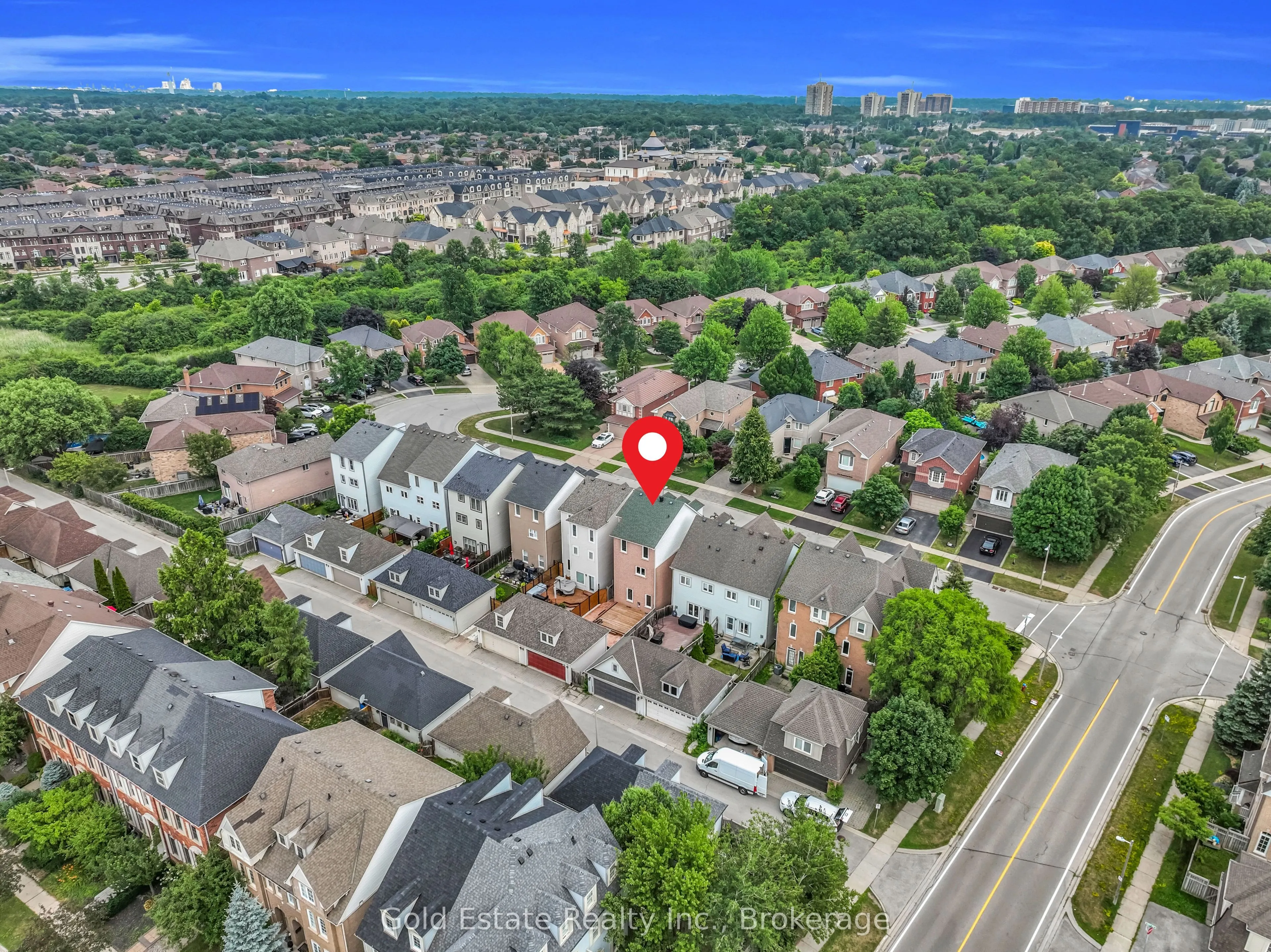 2259 Meadowland Drive N
