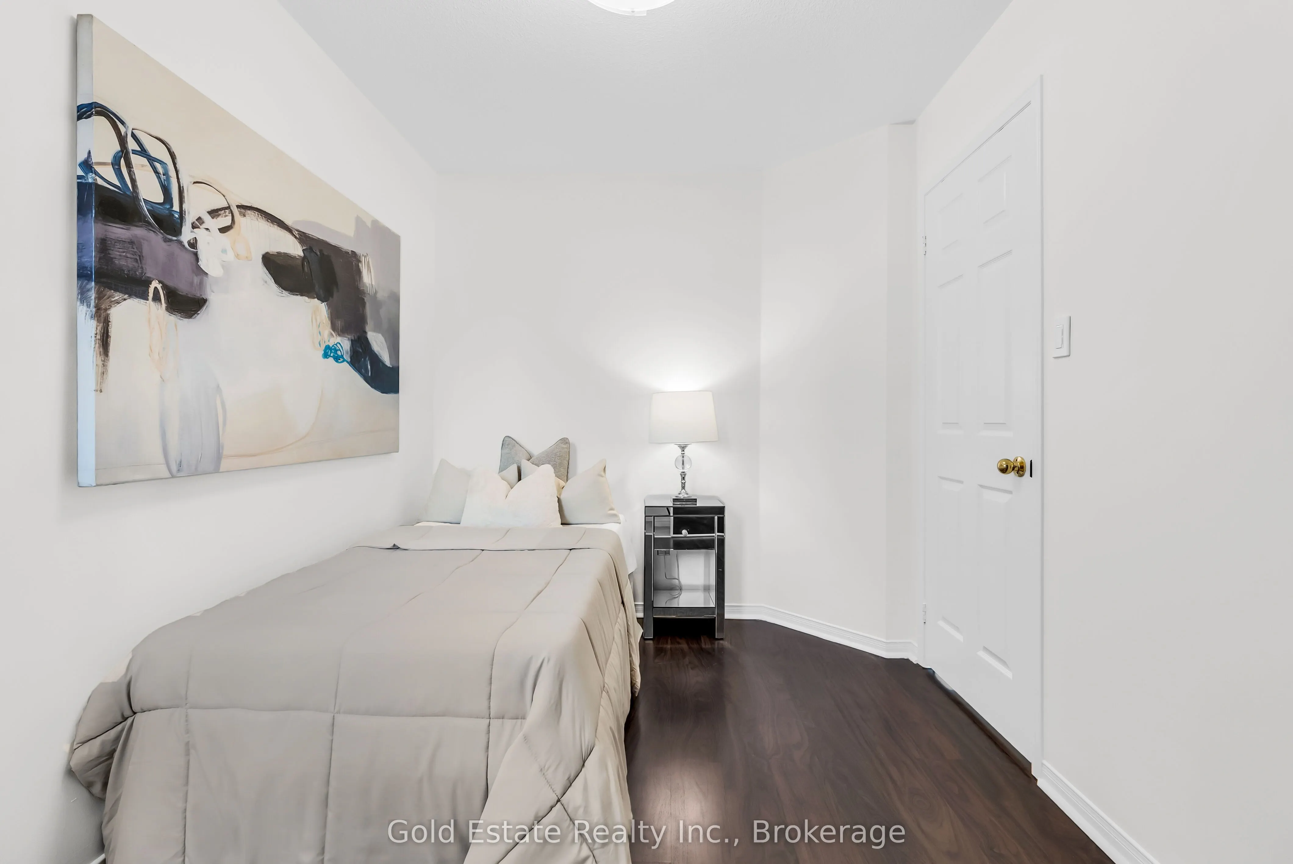 2259 Meadowland Drive N
