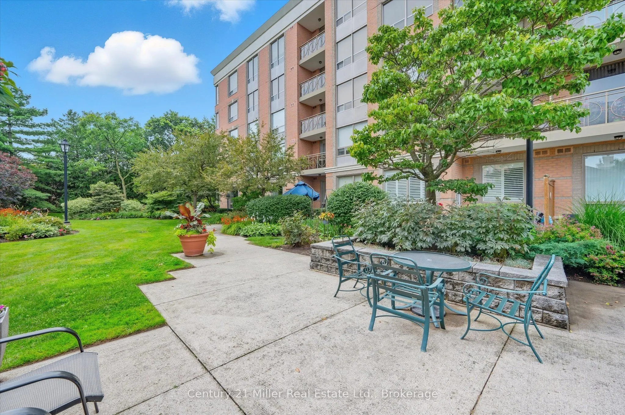 100 Burloak Drive, #2110