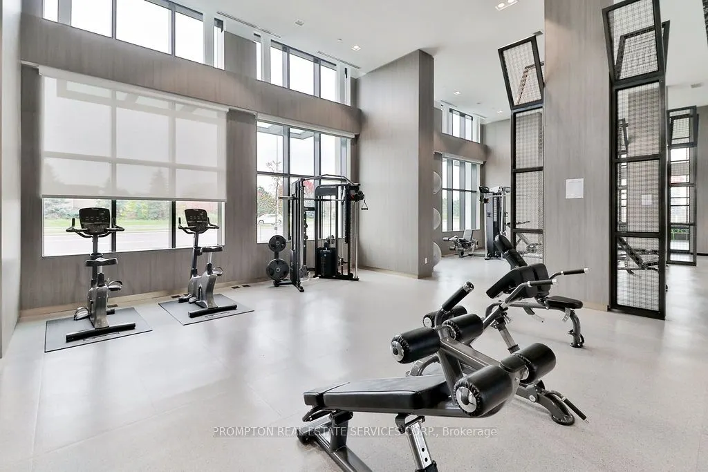405 Dundas Street W, #715