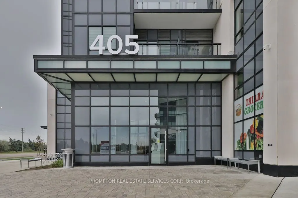 405 Dundas Street W, #715