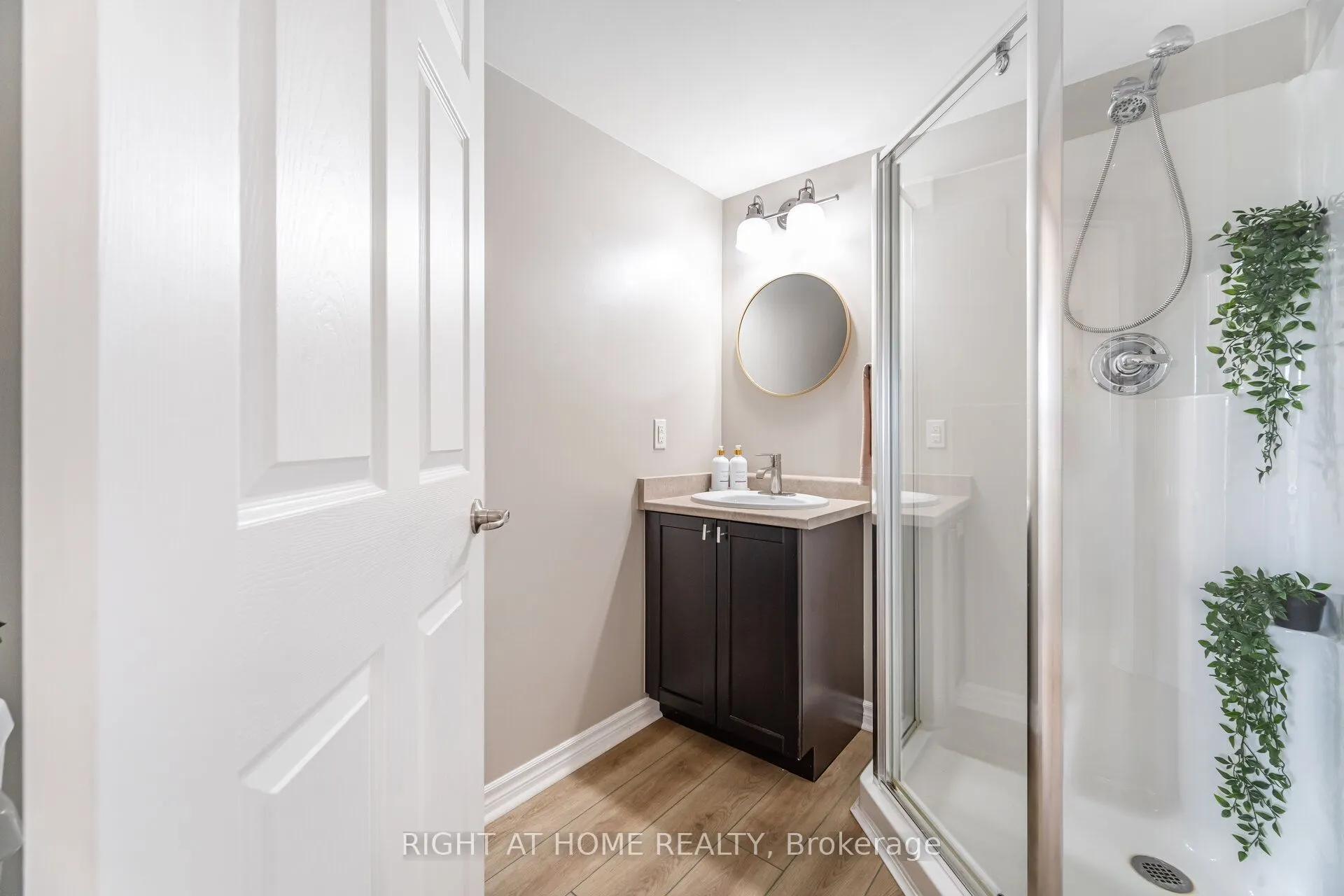 1370 Main Street E, #311
