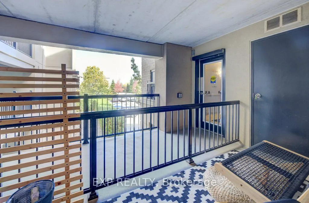 2035 Appleby Line, #208