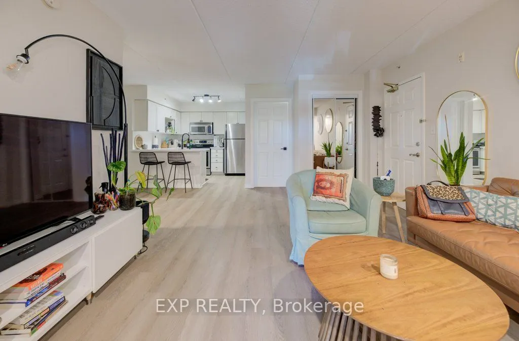 2035 Appleby Line, #208