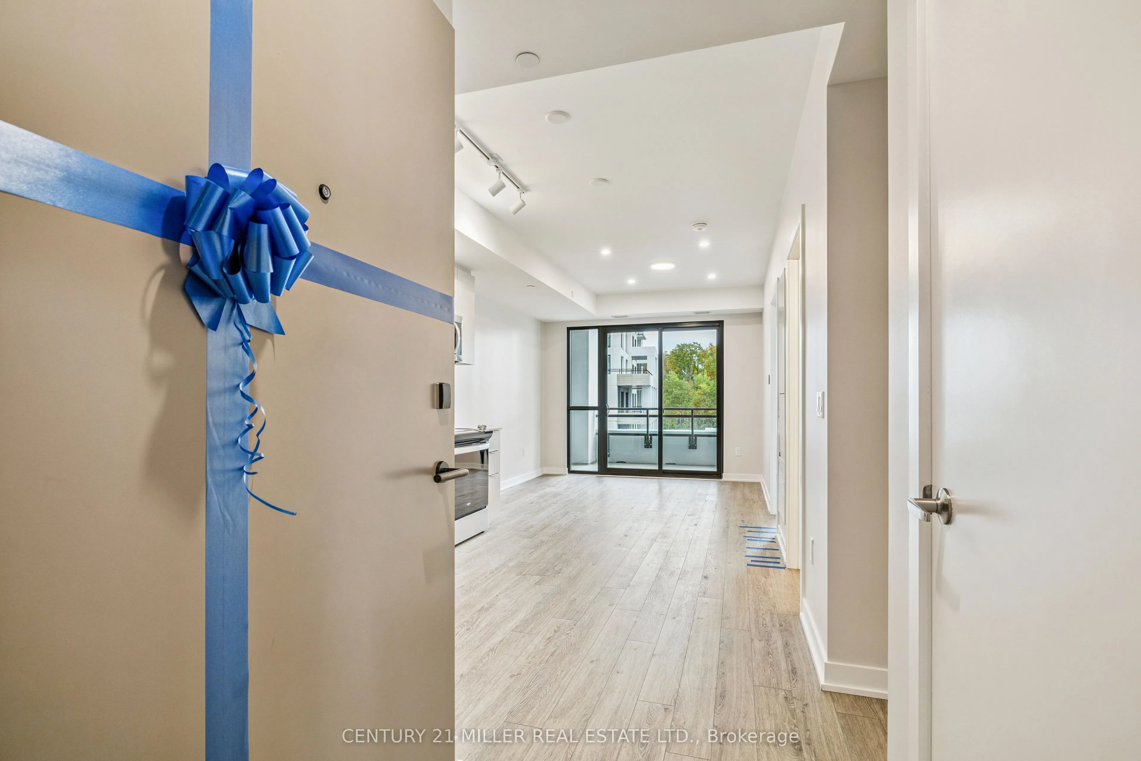 720 Whitlock Avenue, #206