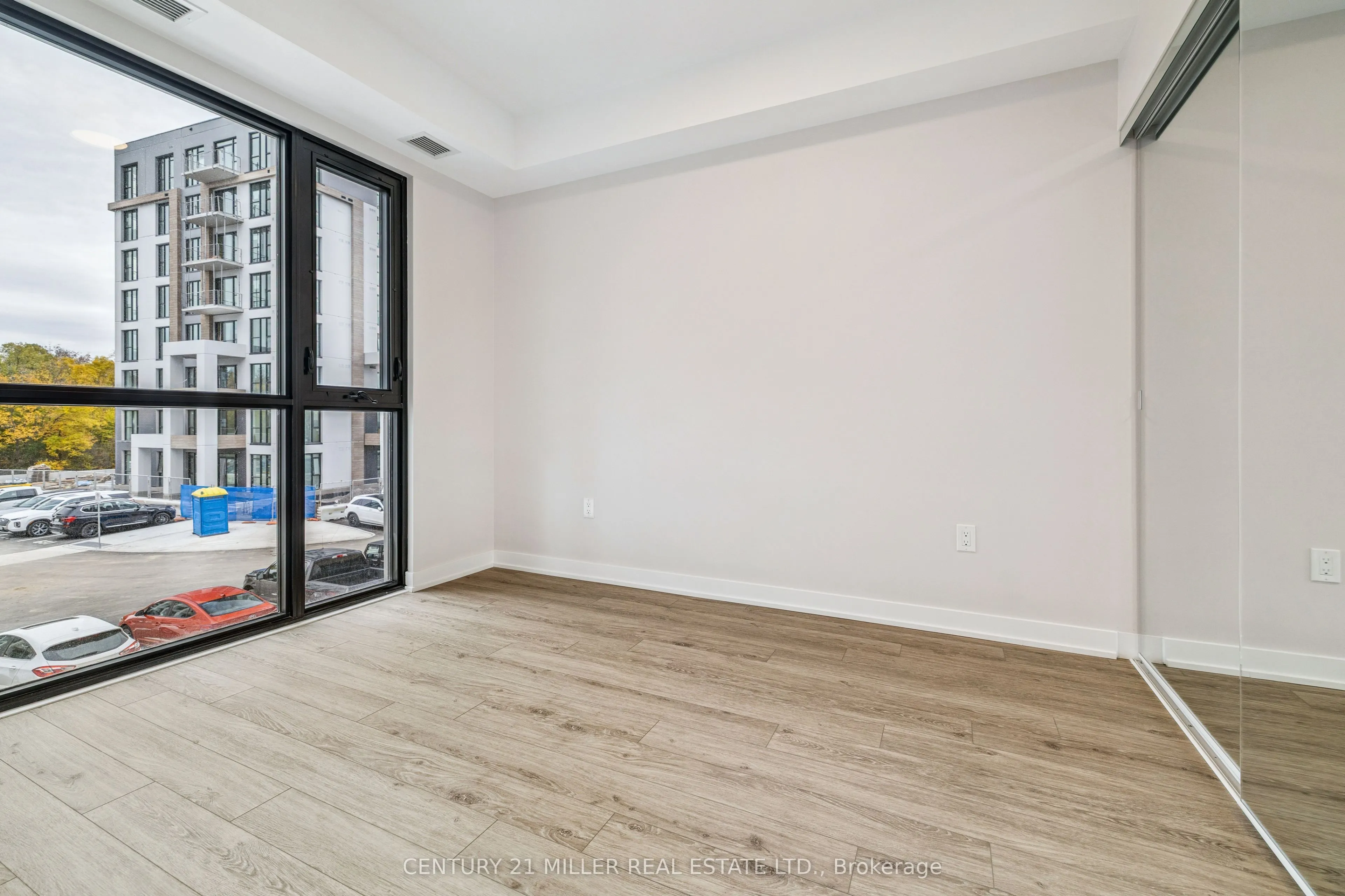 720 Whitlock Avenue, #206