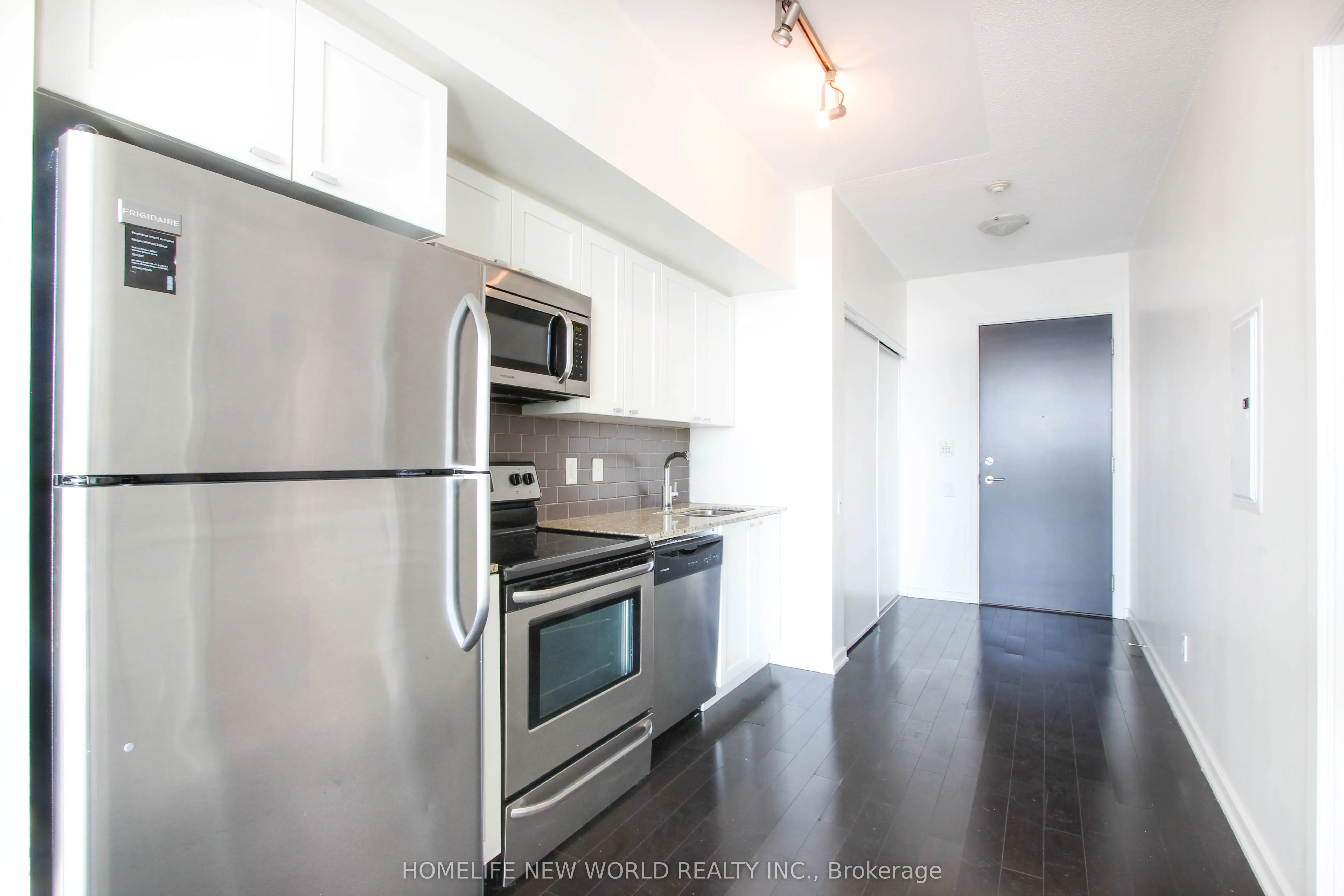 105 The Queens Way, #3309