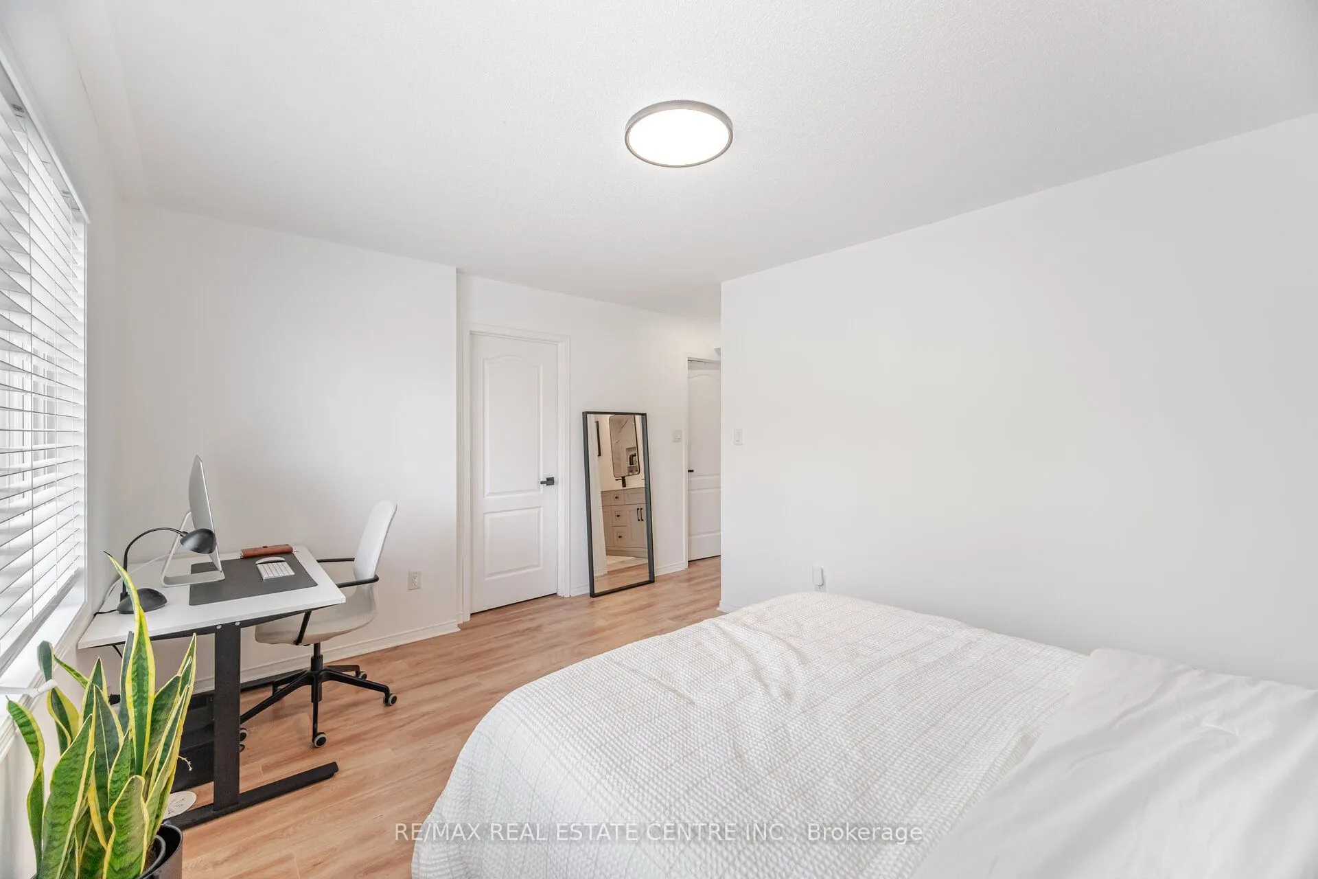 3070 Thomas Street, #12