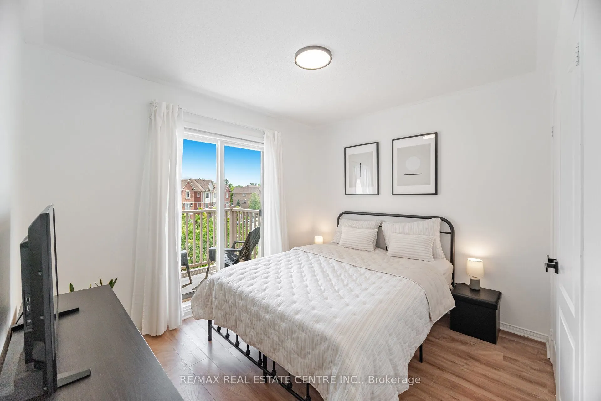 3070 Thomas Street, #12