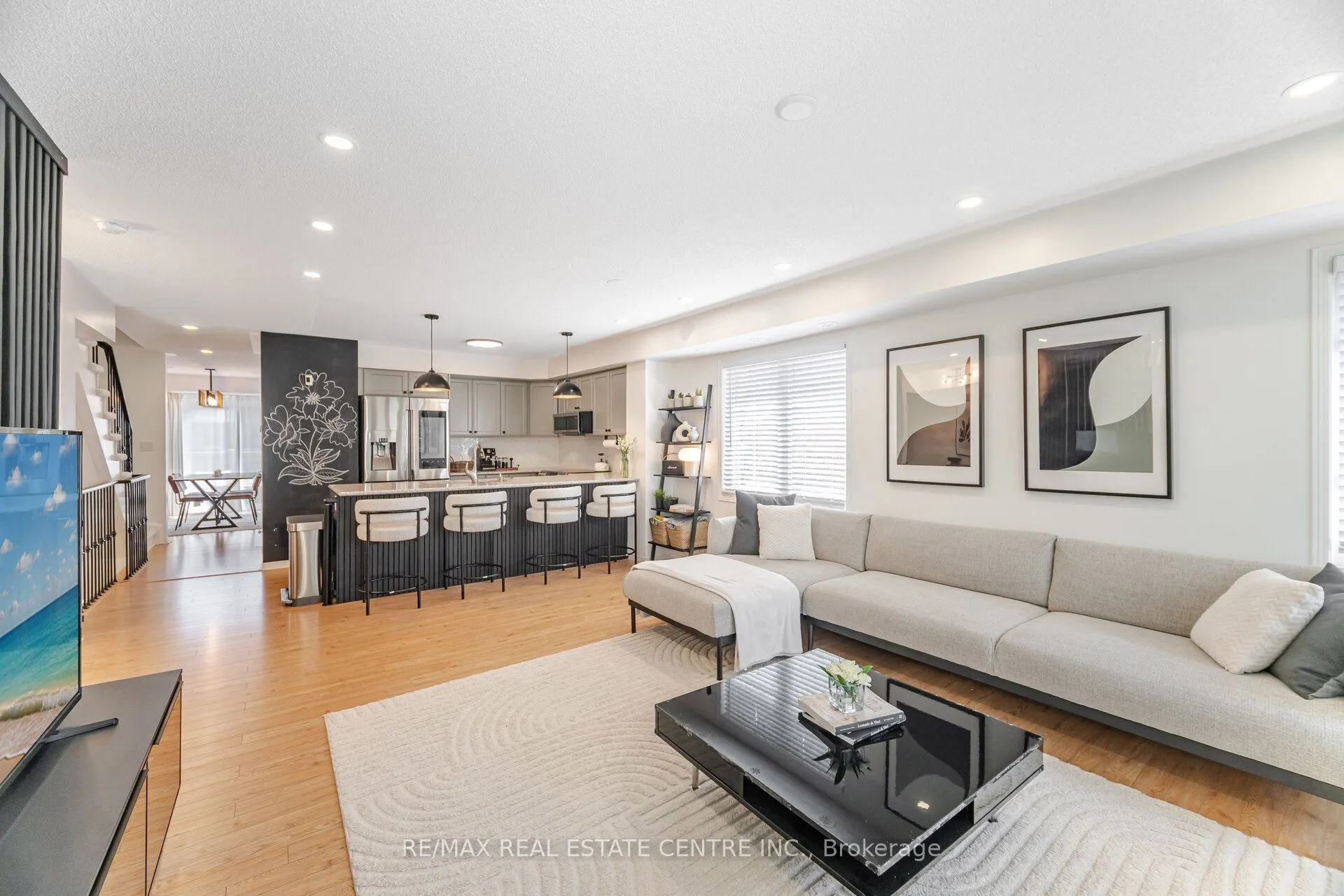 3070 Thomas Street, #12
