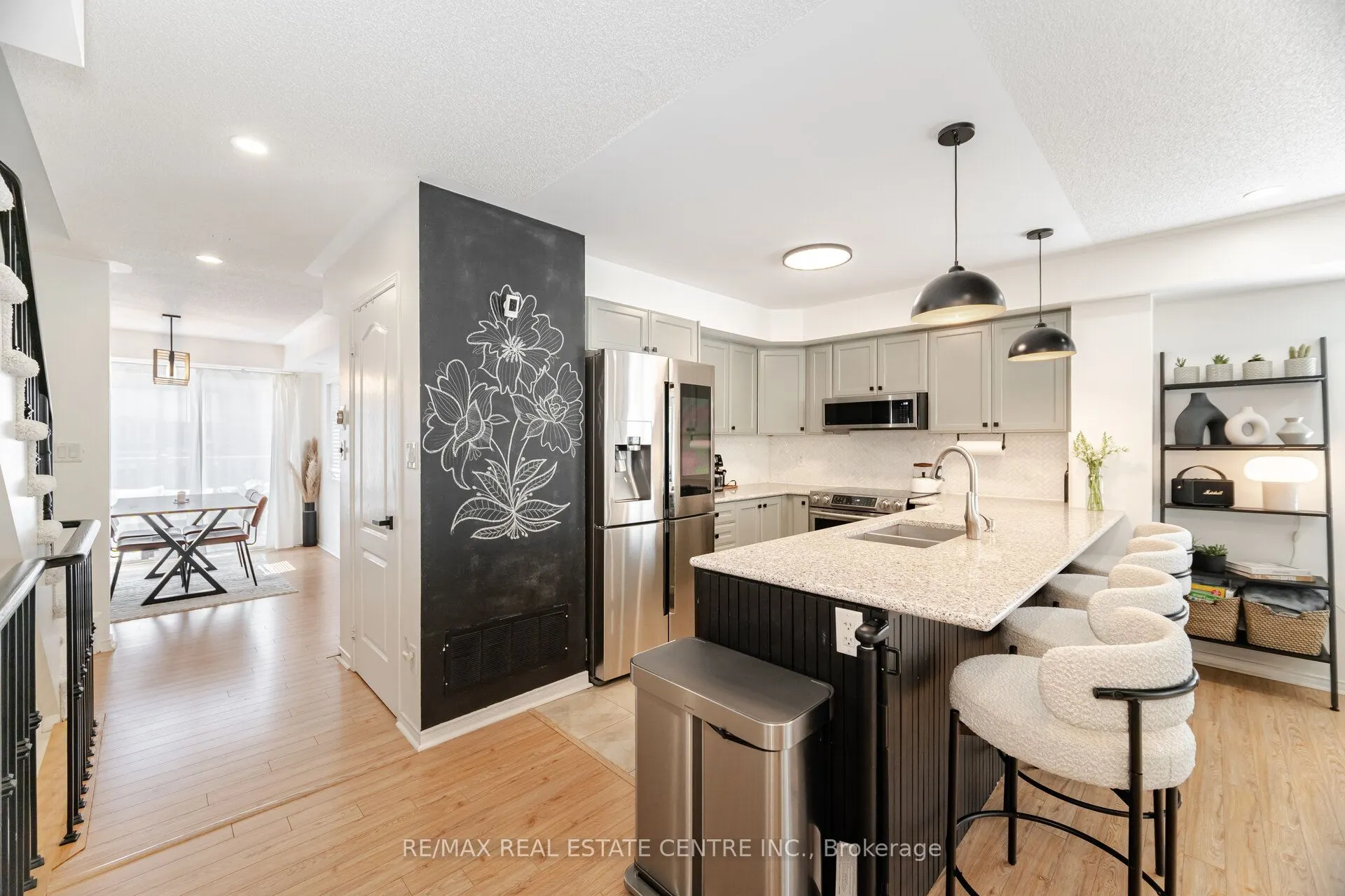 3070 Thomas Street, #12