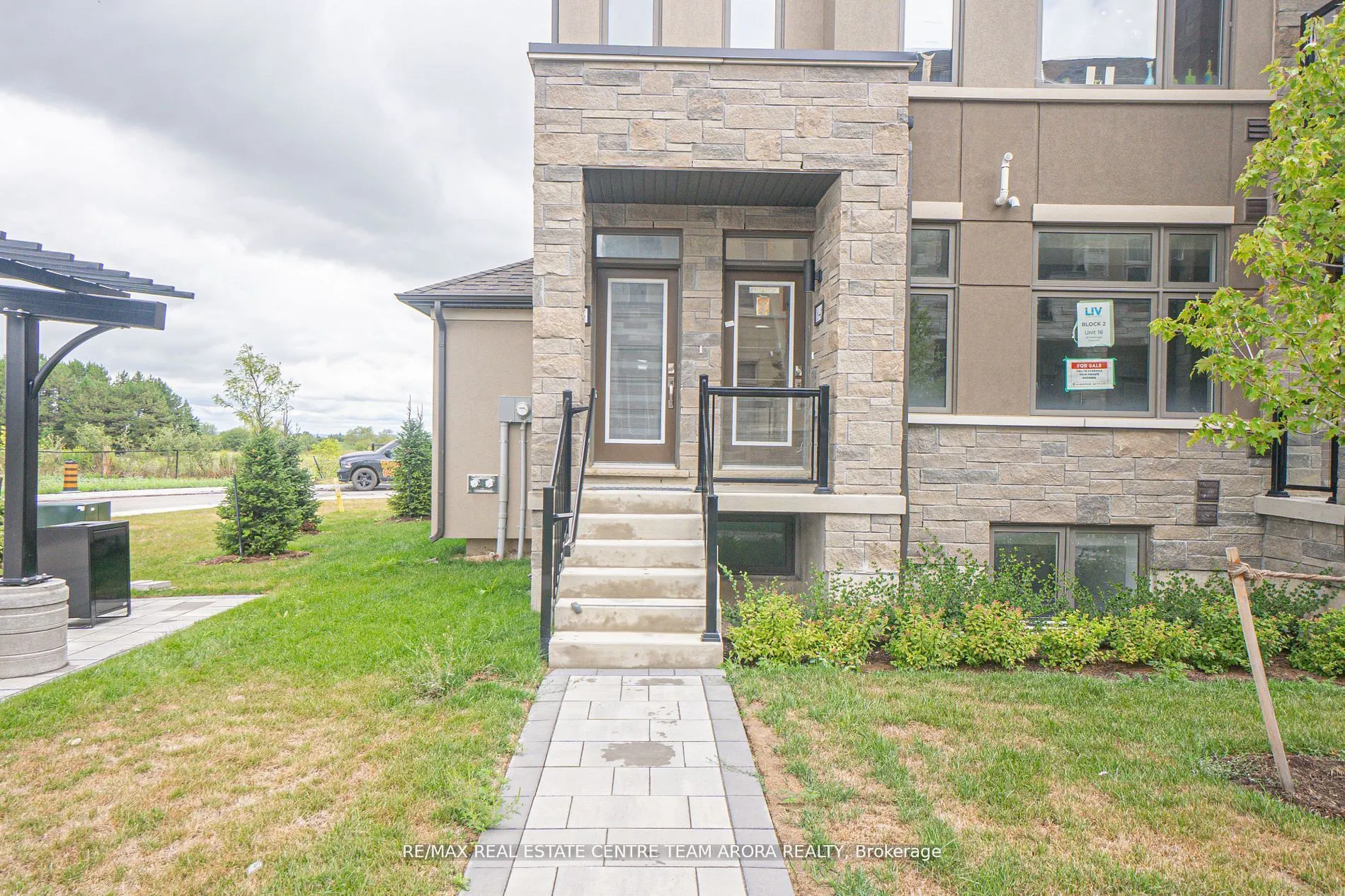 45 Fieldridge Crescent, #18