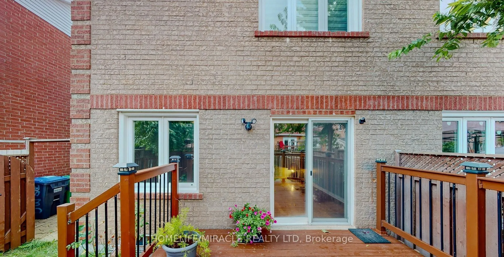 36 Mannel Crescent