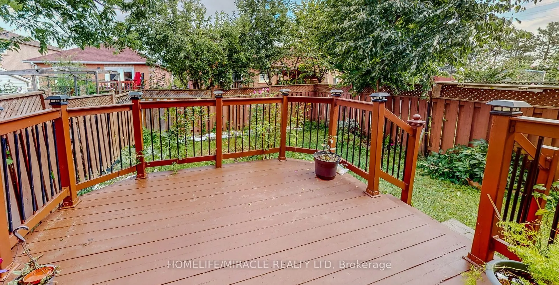 36 Mannel Crescent