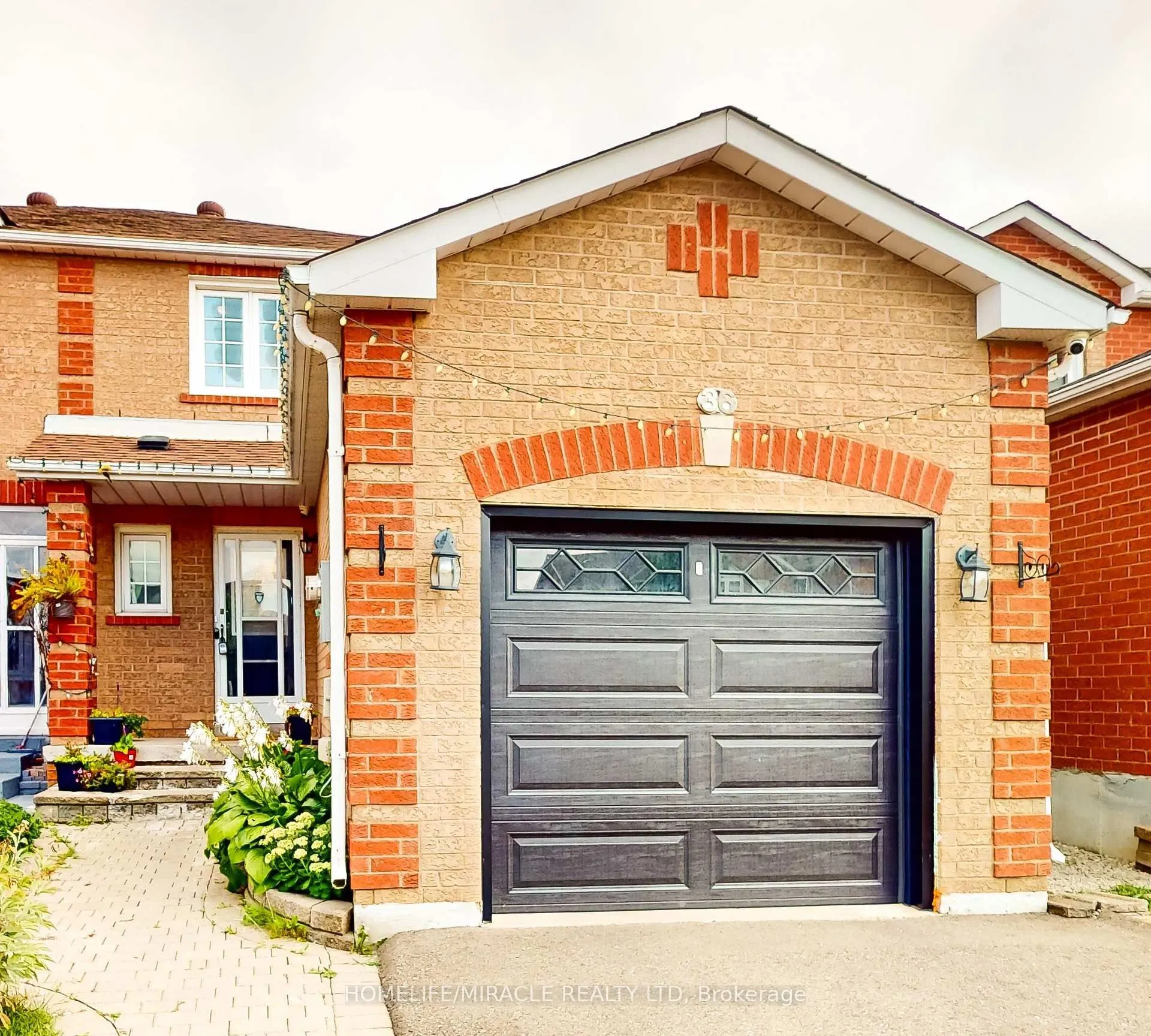 36 Mannel Crescent