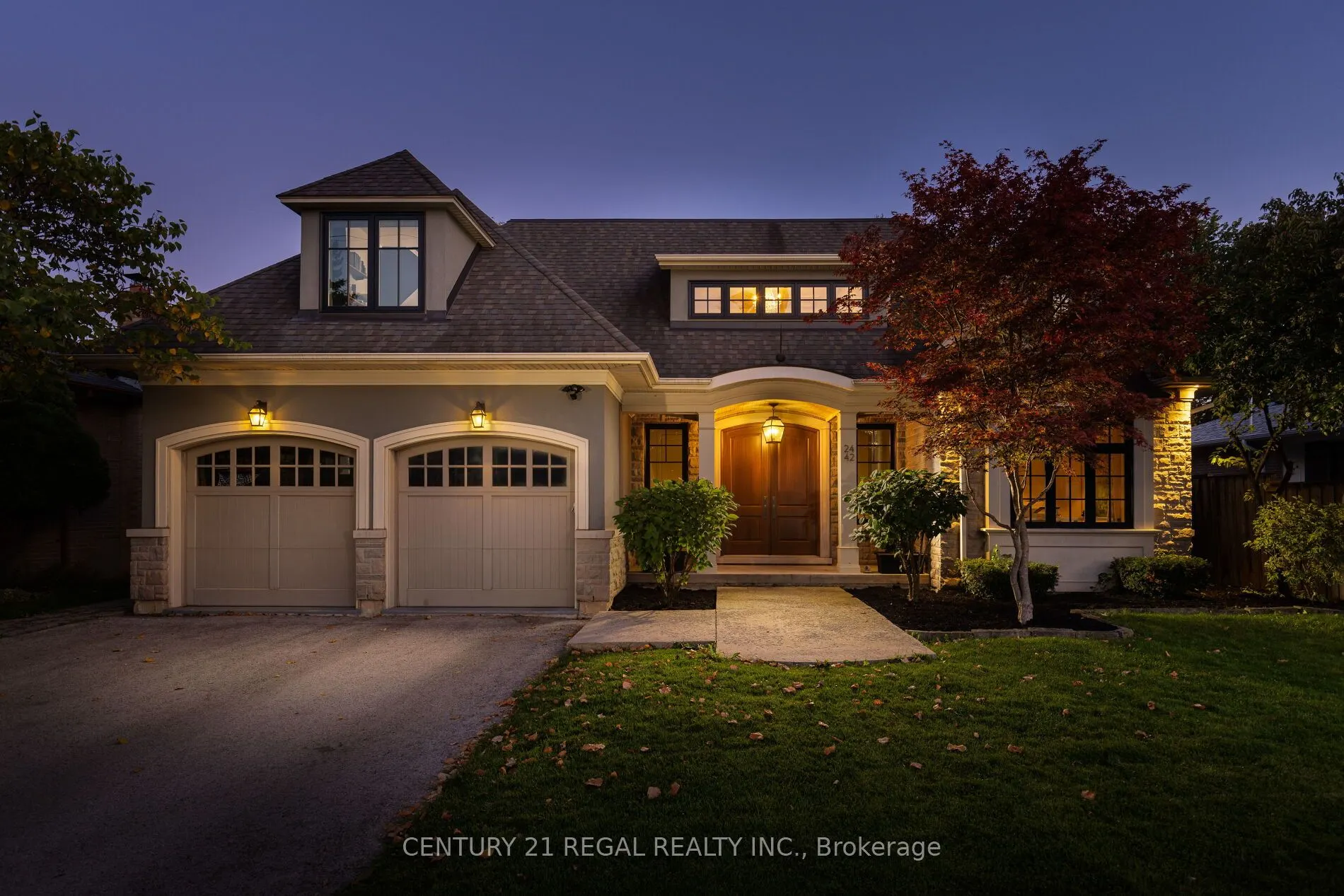 2442 Meadowood Crescent
