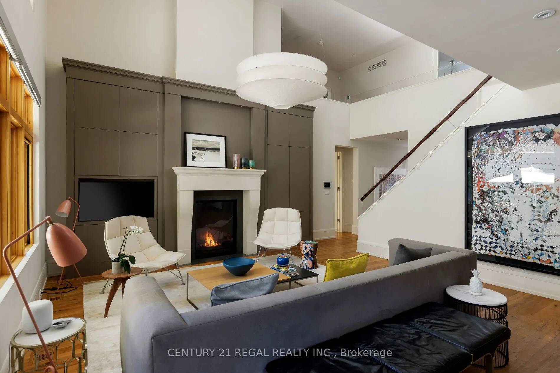 2442 Meadowood Crescent