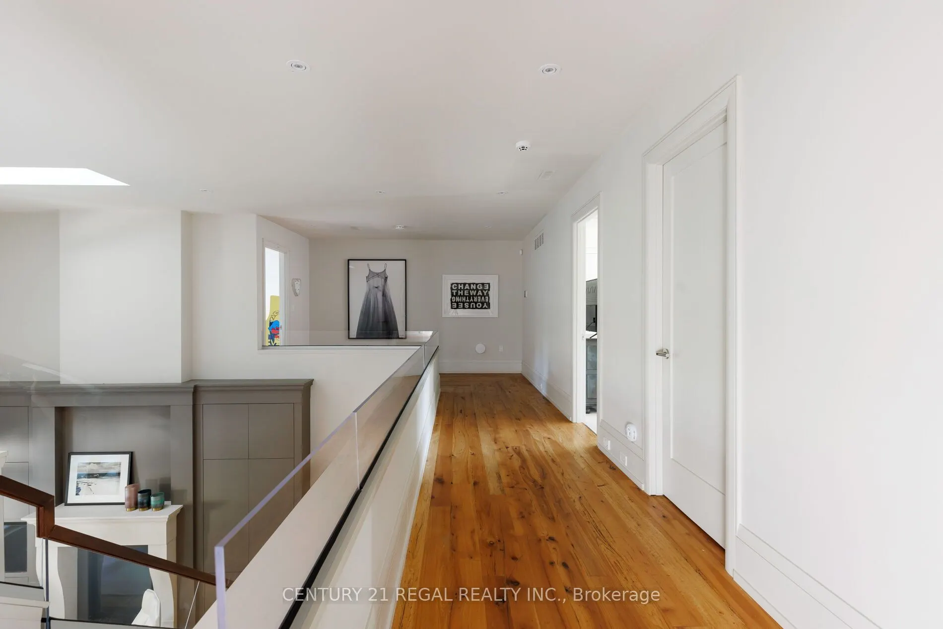 2442 Meadowood Crescent