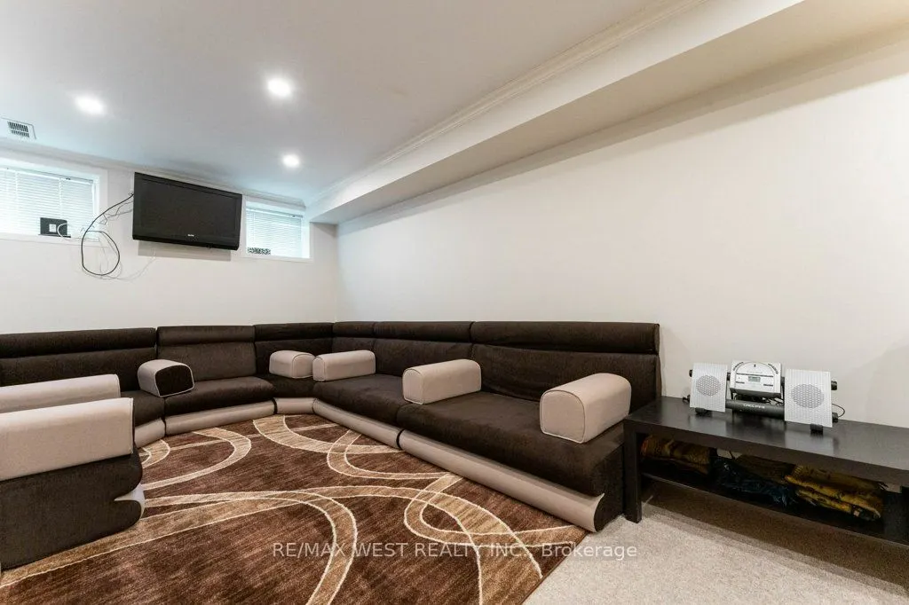 3143 Clayhill Road