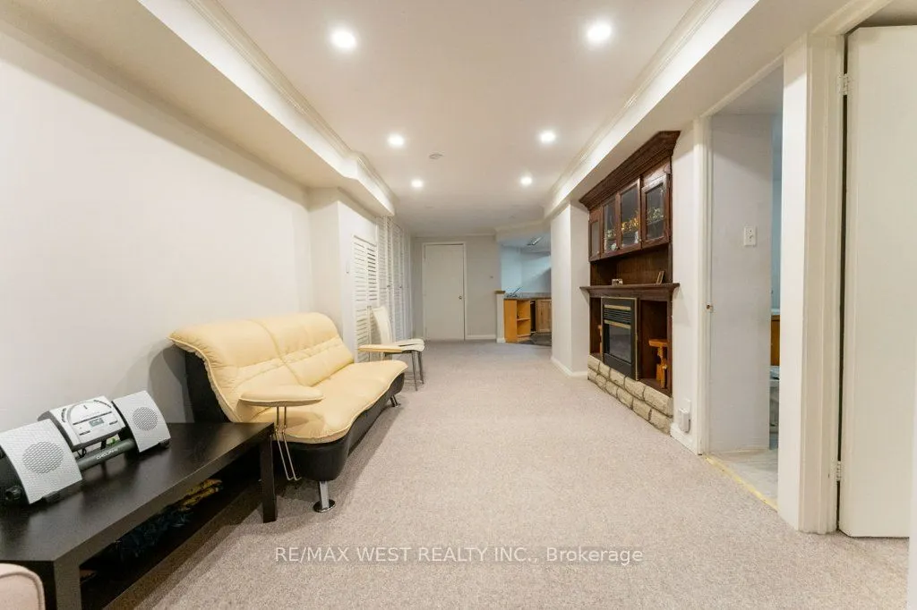 3143 Clayhill Road
