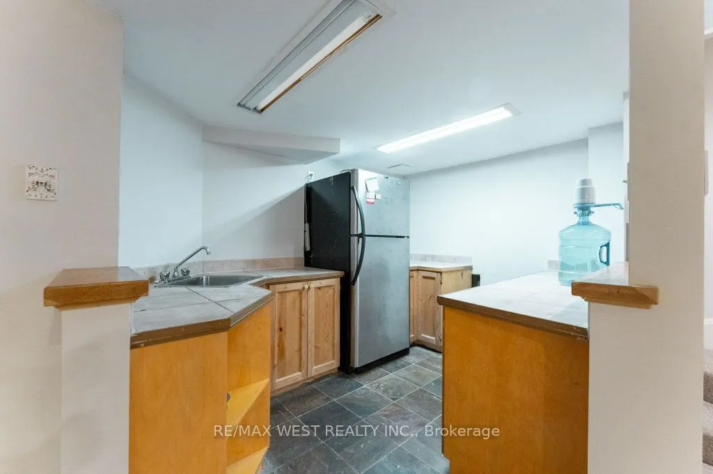 3143 Clayhill Road