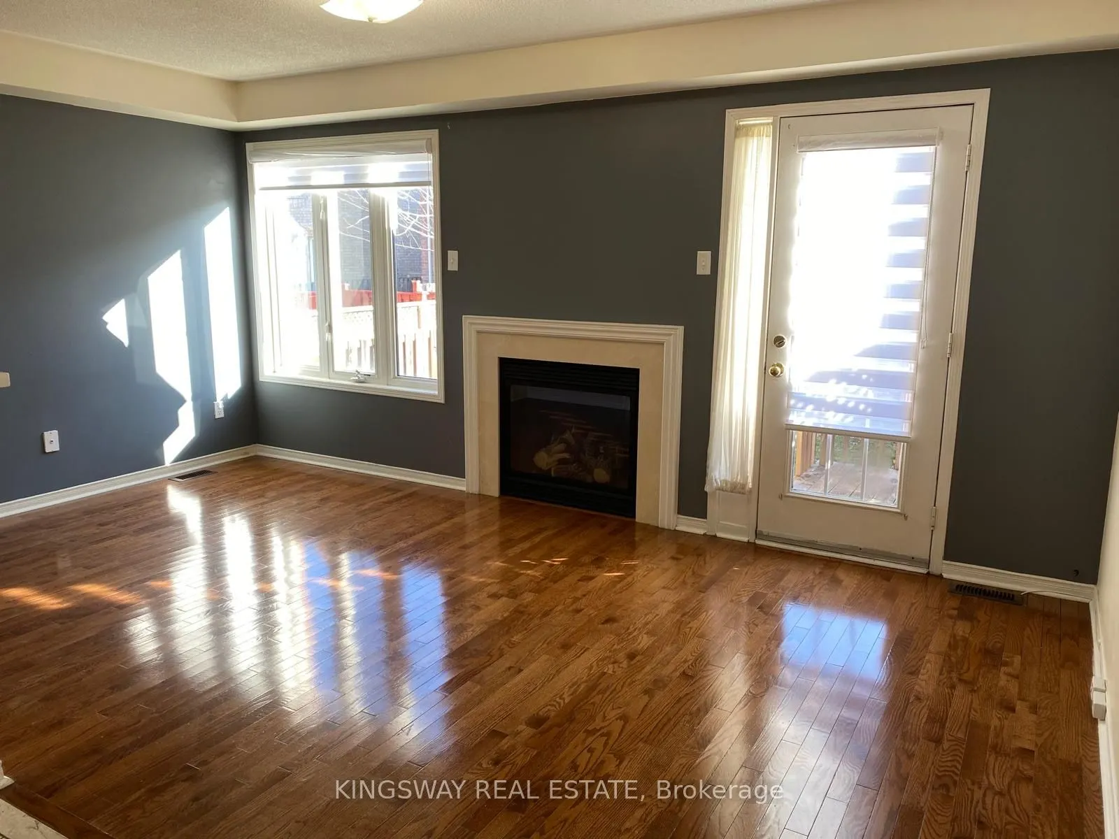 3022 Mission Hill Drive